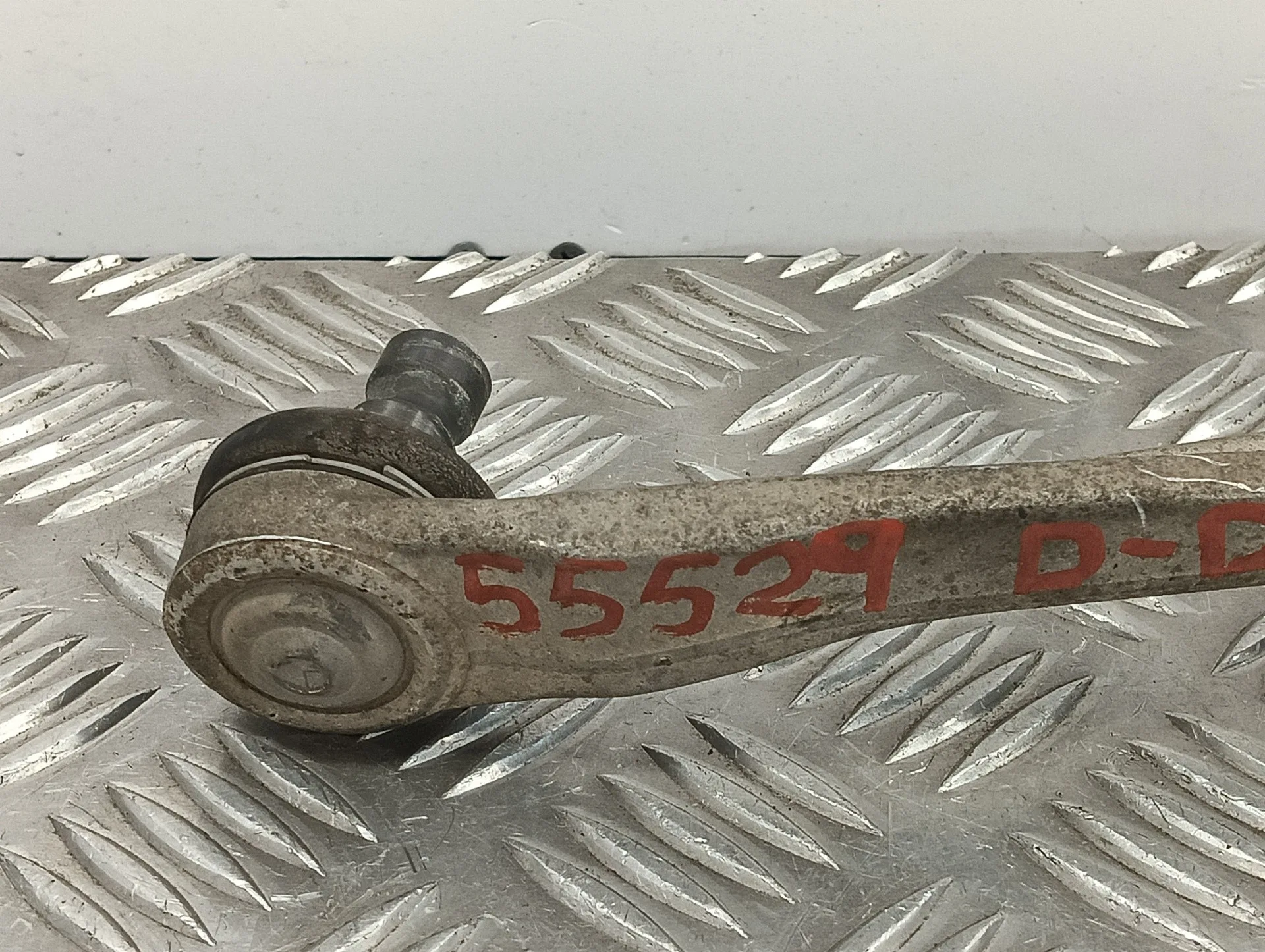 Brazo Suspension Superior Delantero Derecho para Audi A4 Avant (8K5) (2008)