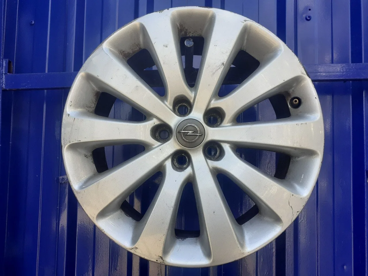 Llanta para Opel Astra J Lim.