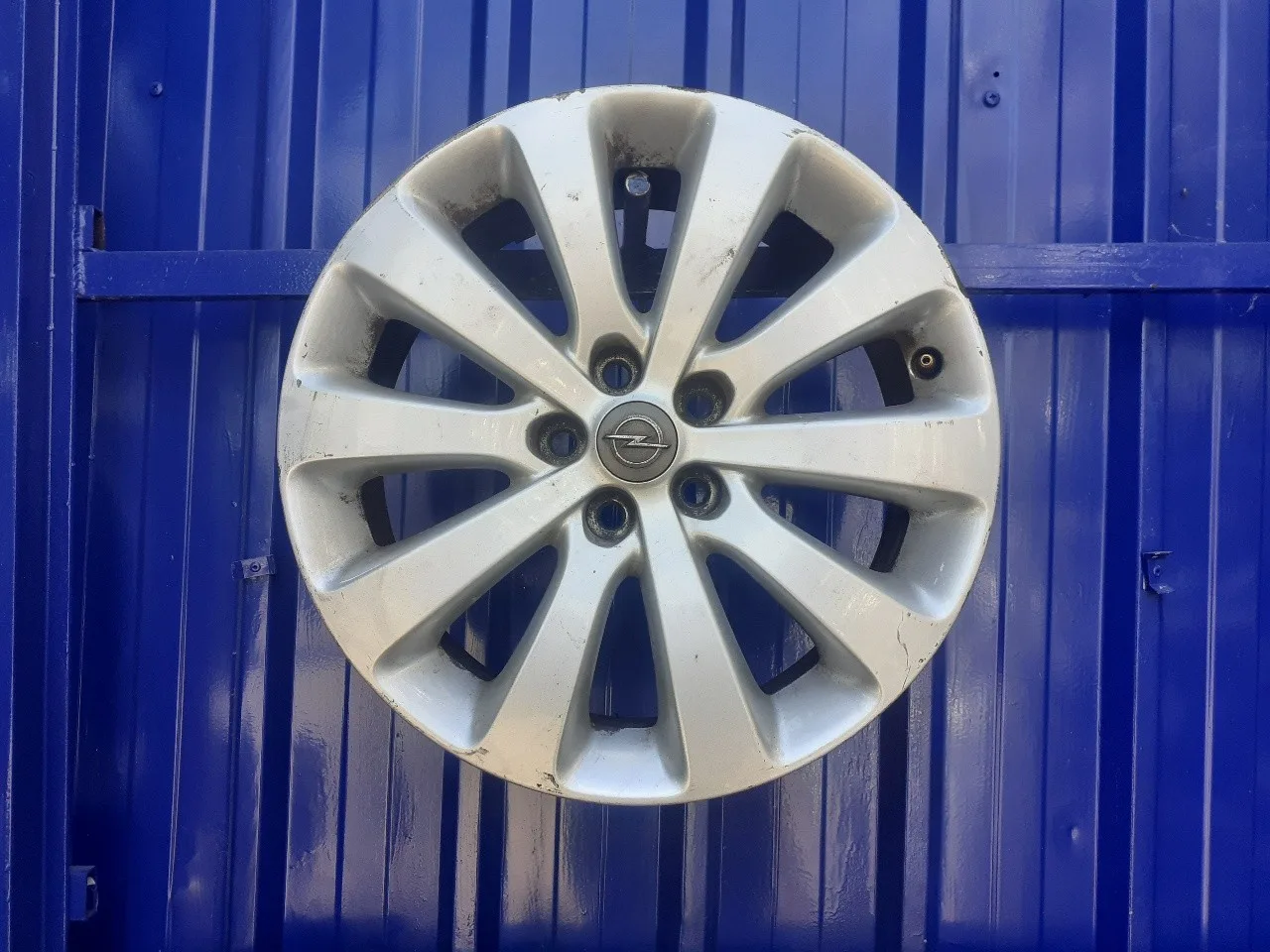 Llanta para Opel Astra J Lim.