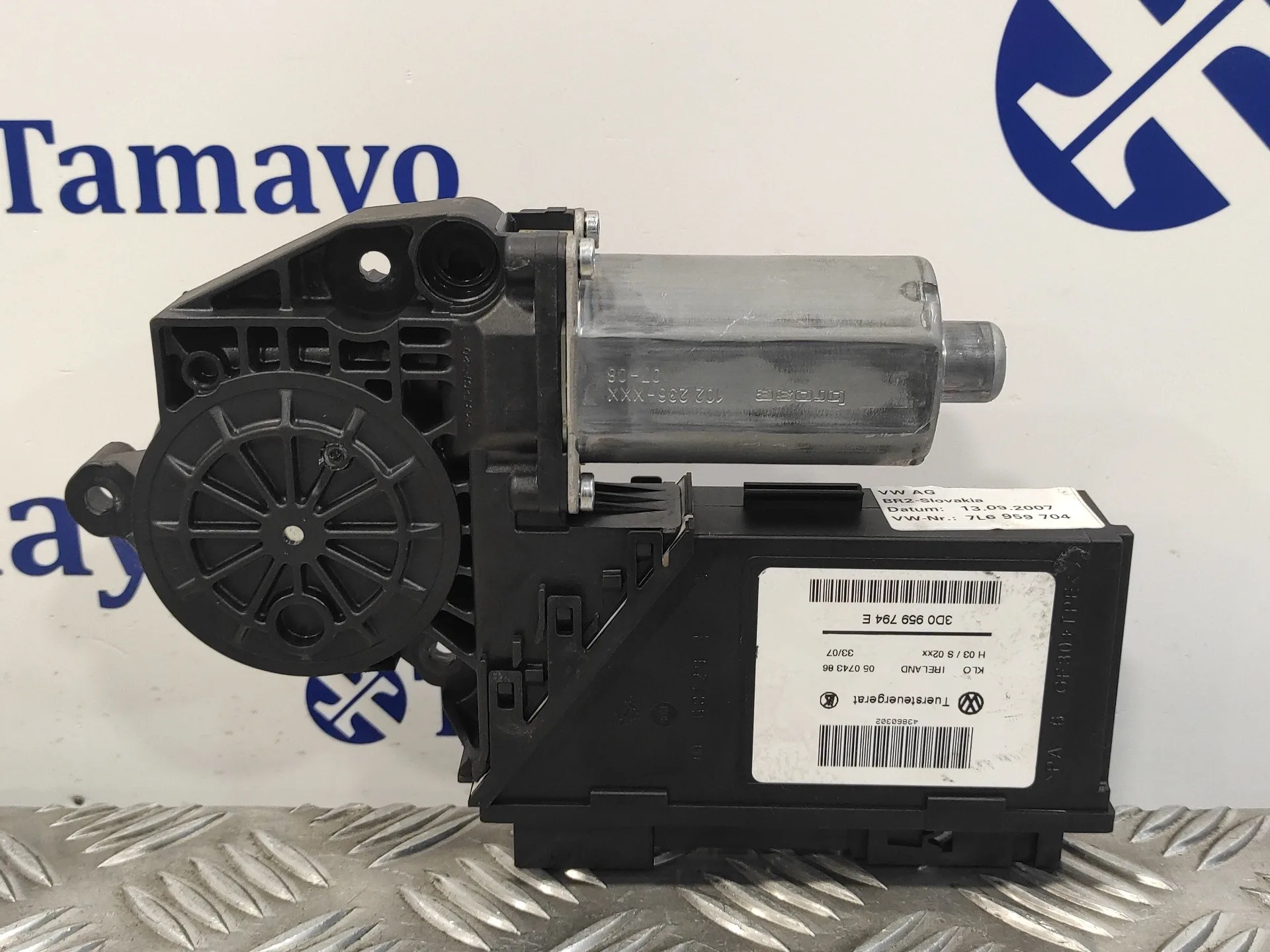 Motor Elevalunas Trasero Derecho para Volkswagen Touareg (7L6)