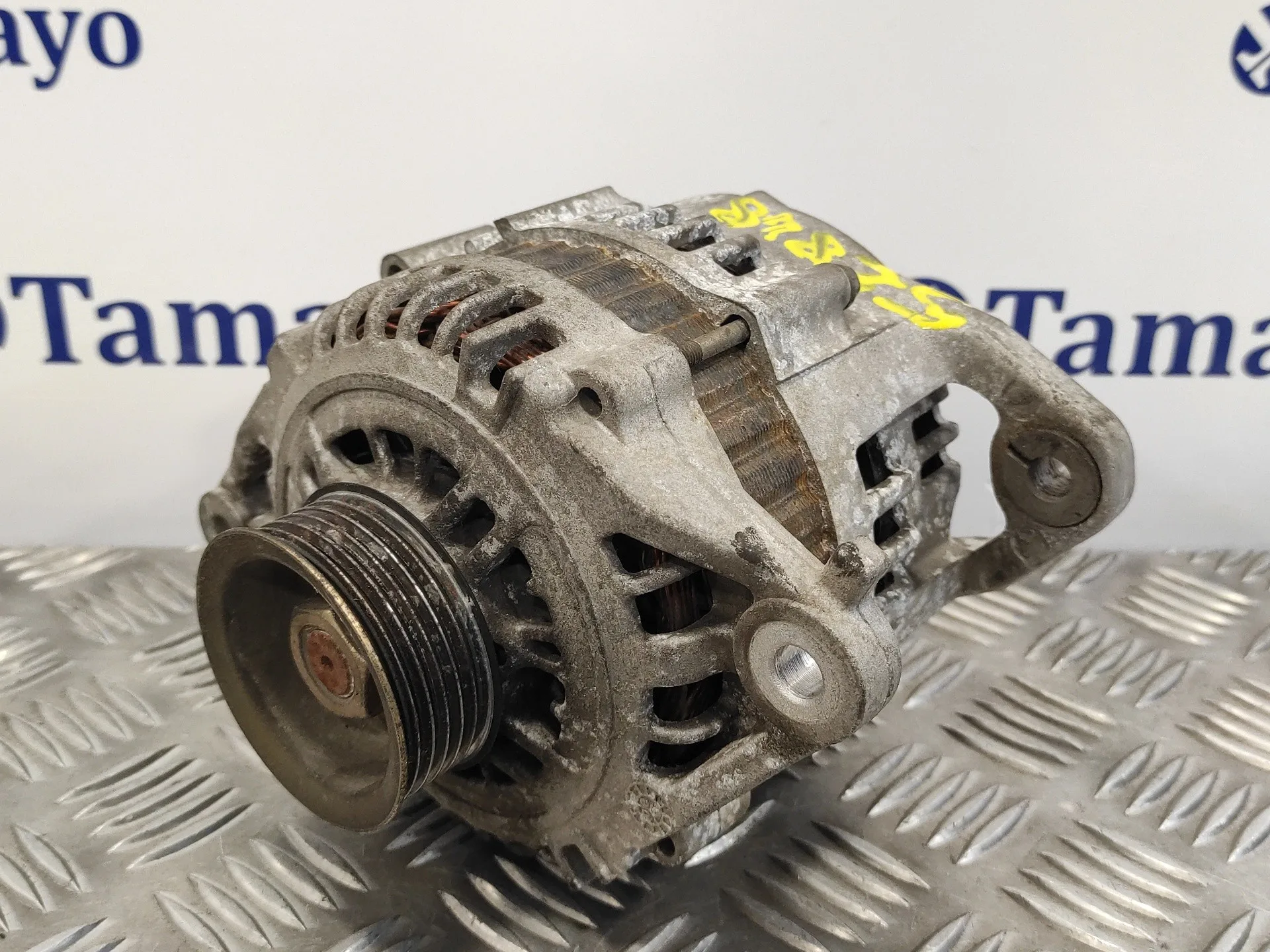 Alternador para Nissan Almera (N16/E)