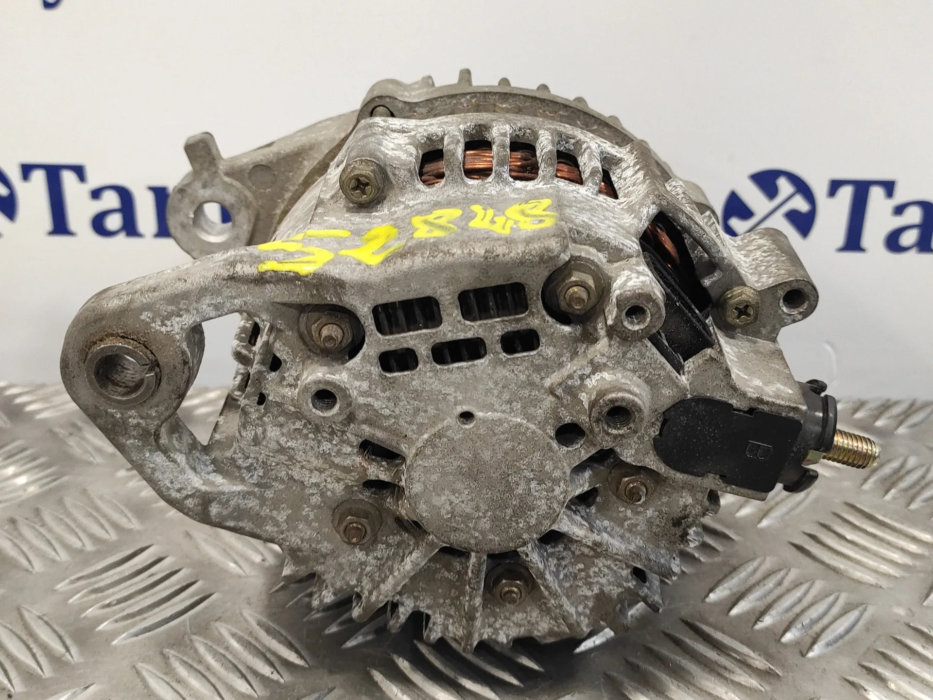 Alternador para Nissan Almera (N16/E)