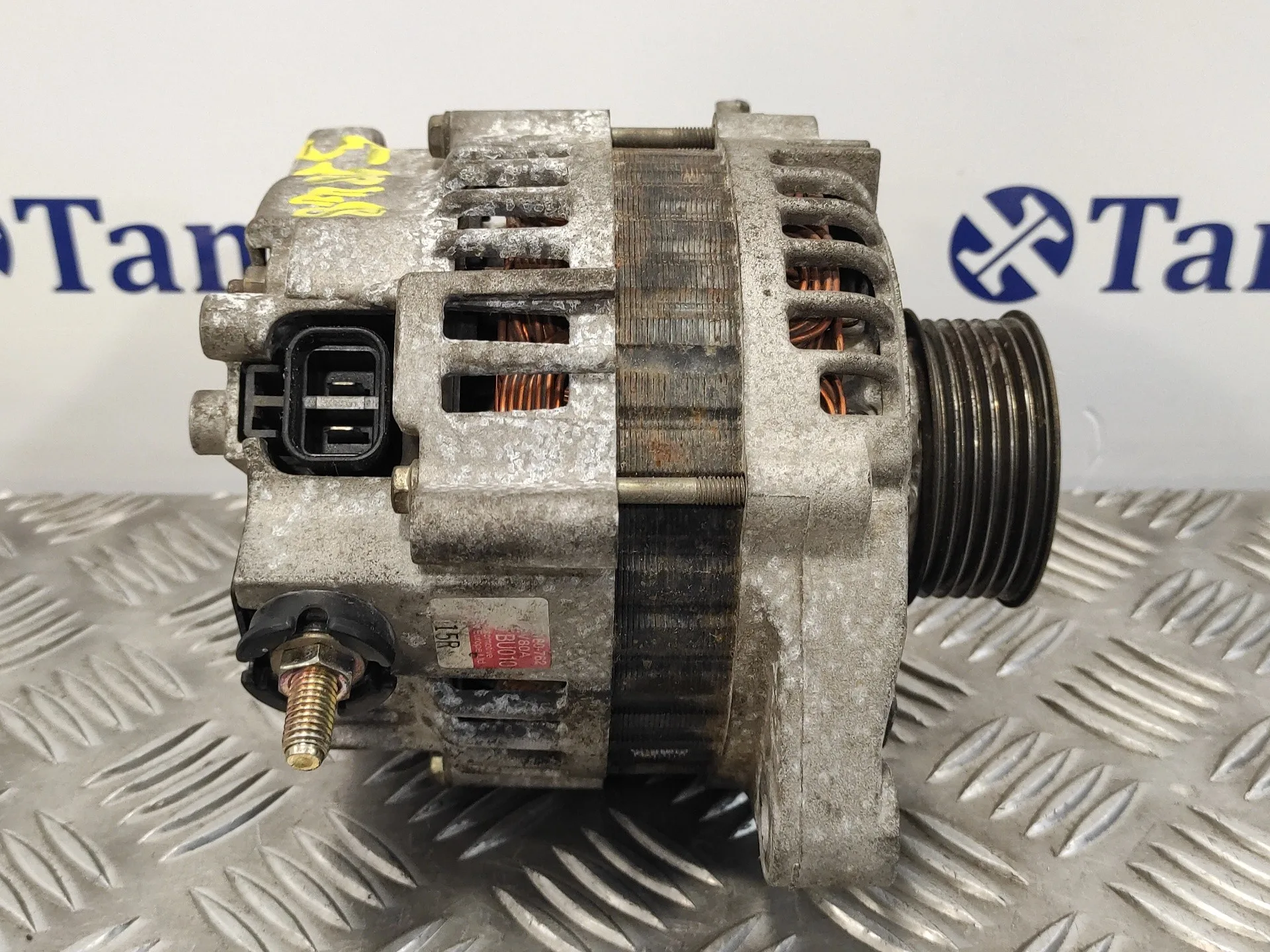 Alternador para Nissan Almera (N16/E)