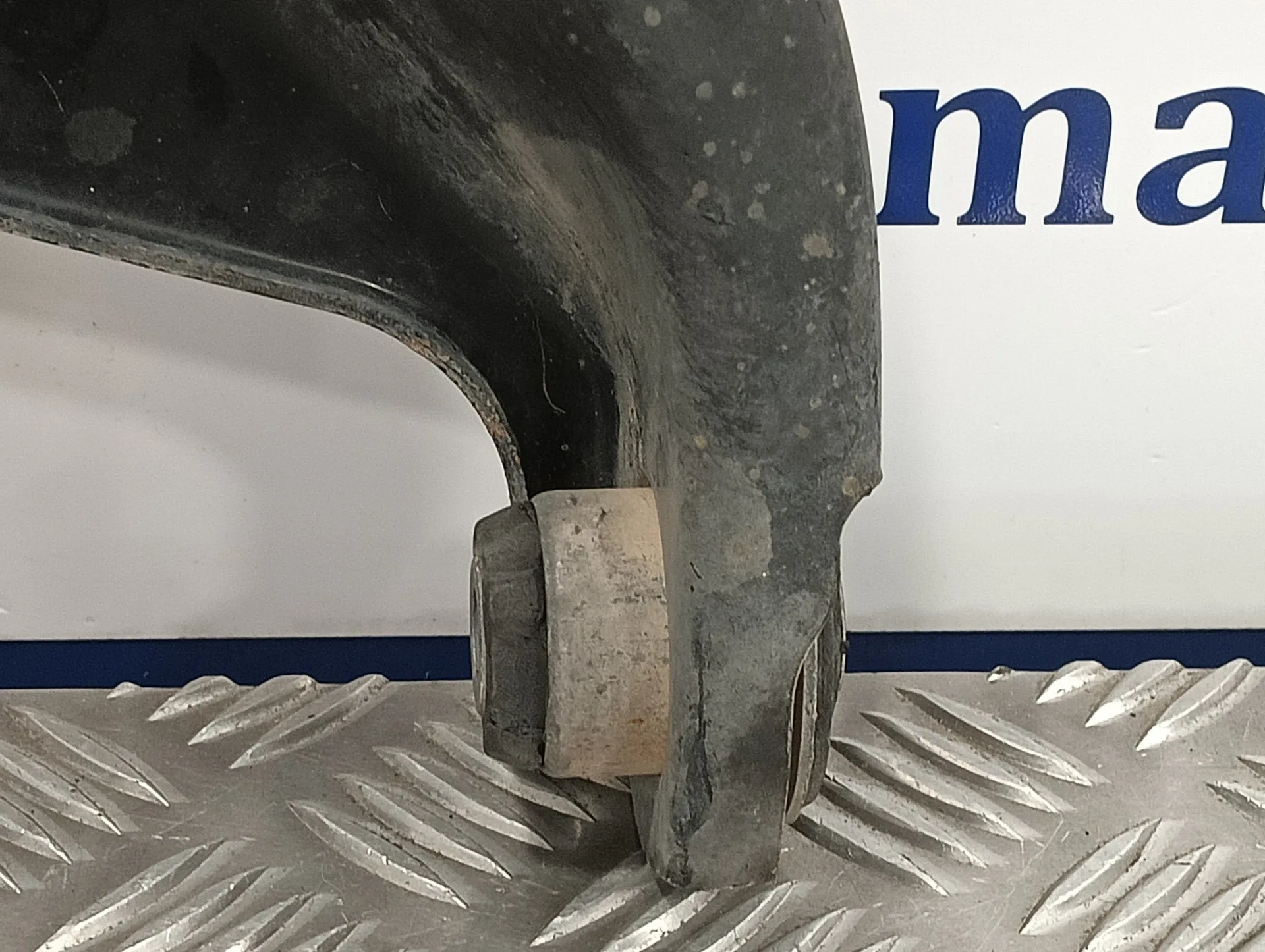 Brazo Suspension Inferior Delantero Derecho para Dacia Sandero