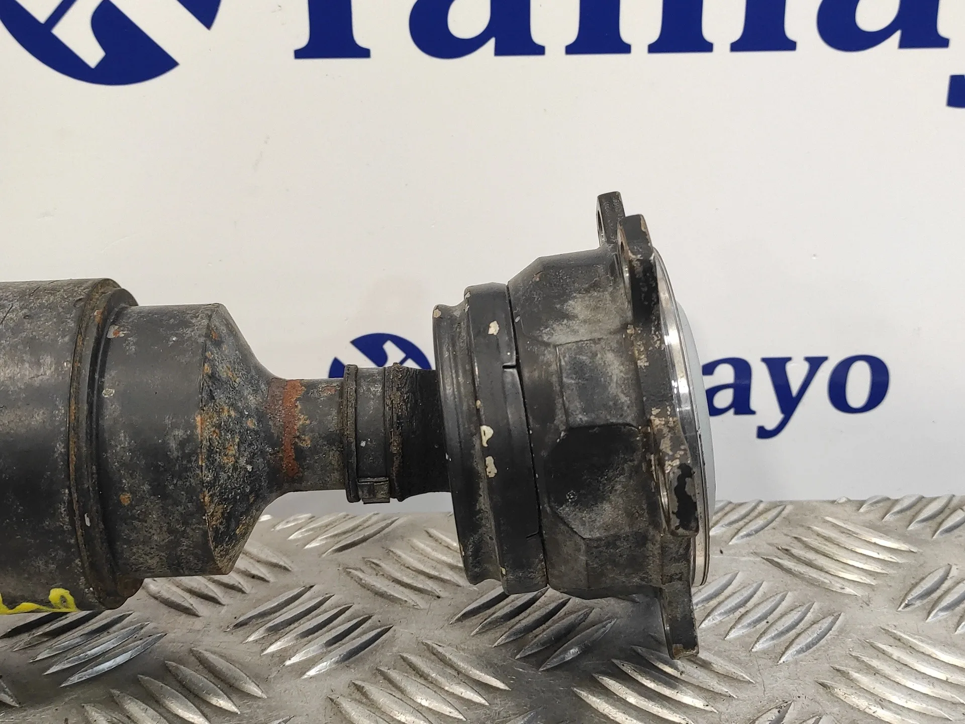 Transmision Central para Mitsubishi Montero (V60/V70)
