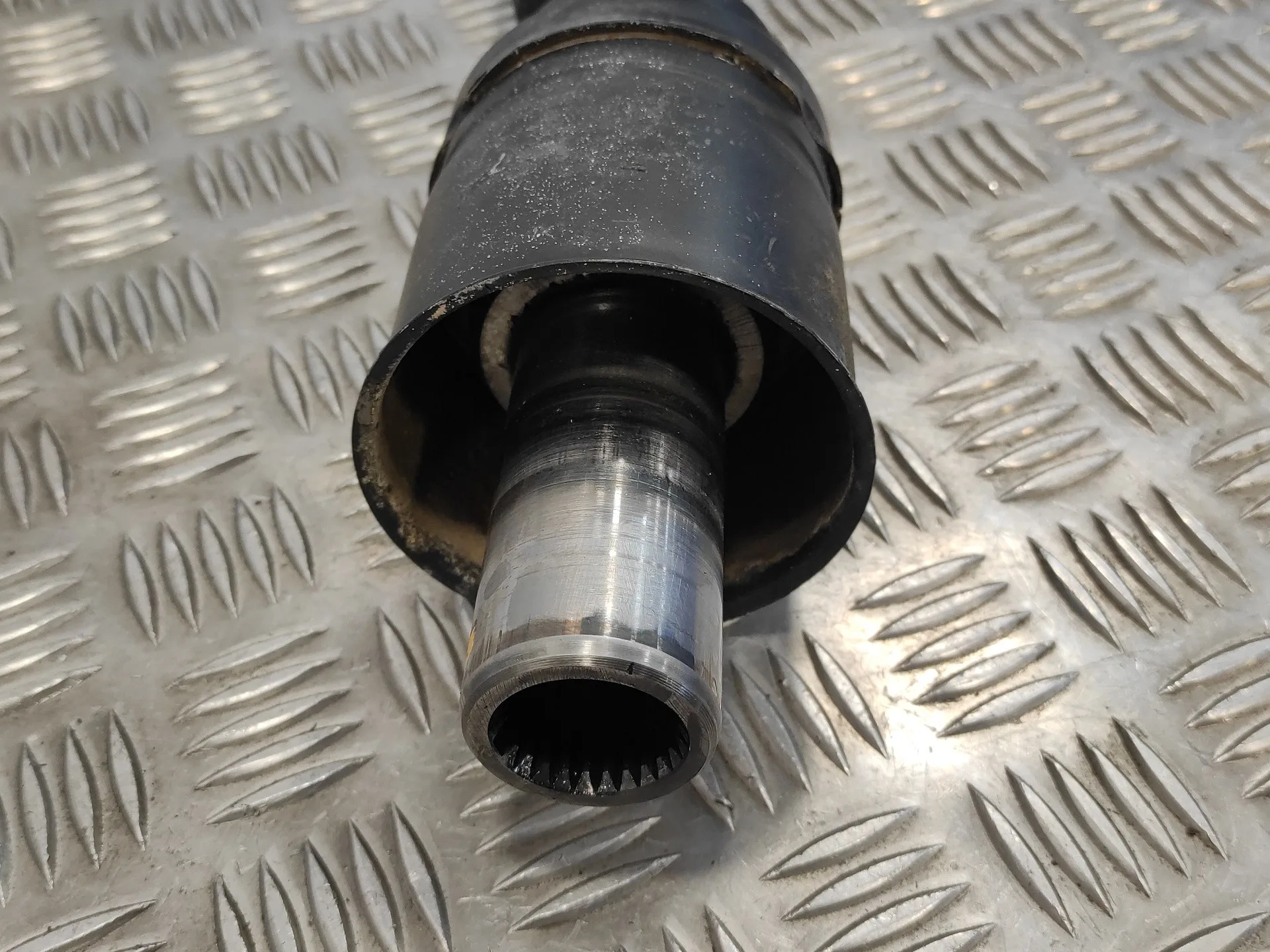 Transmision Central para Mitsubishi Montero (V60/V70)