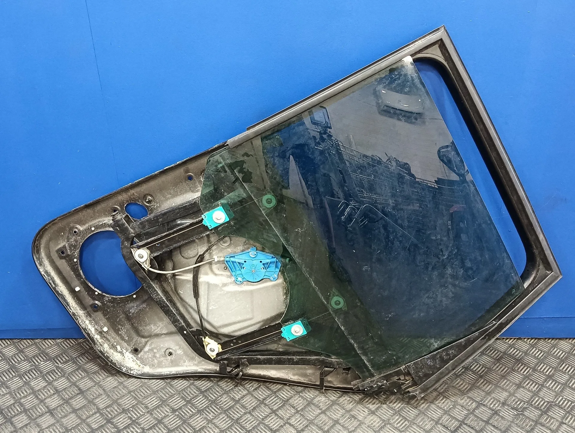 Elevalunas Trasero Izquierdo para Volkswagen Touareg (7L6)
