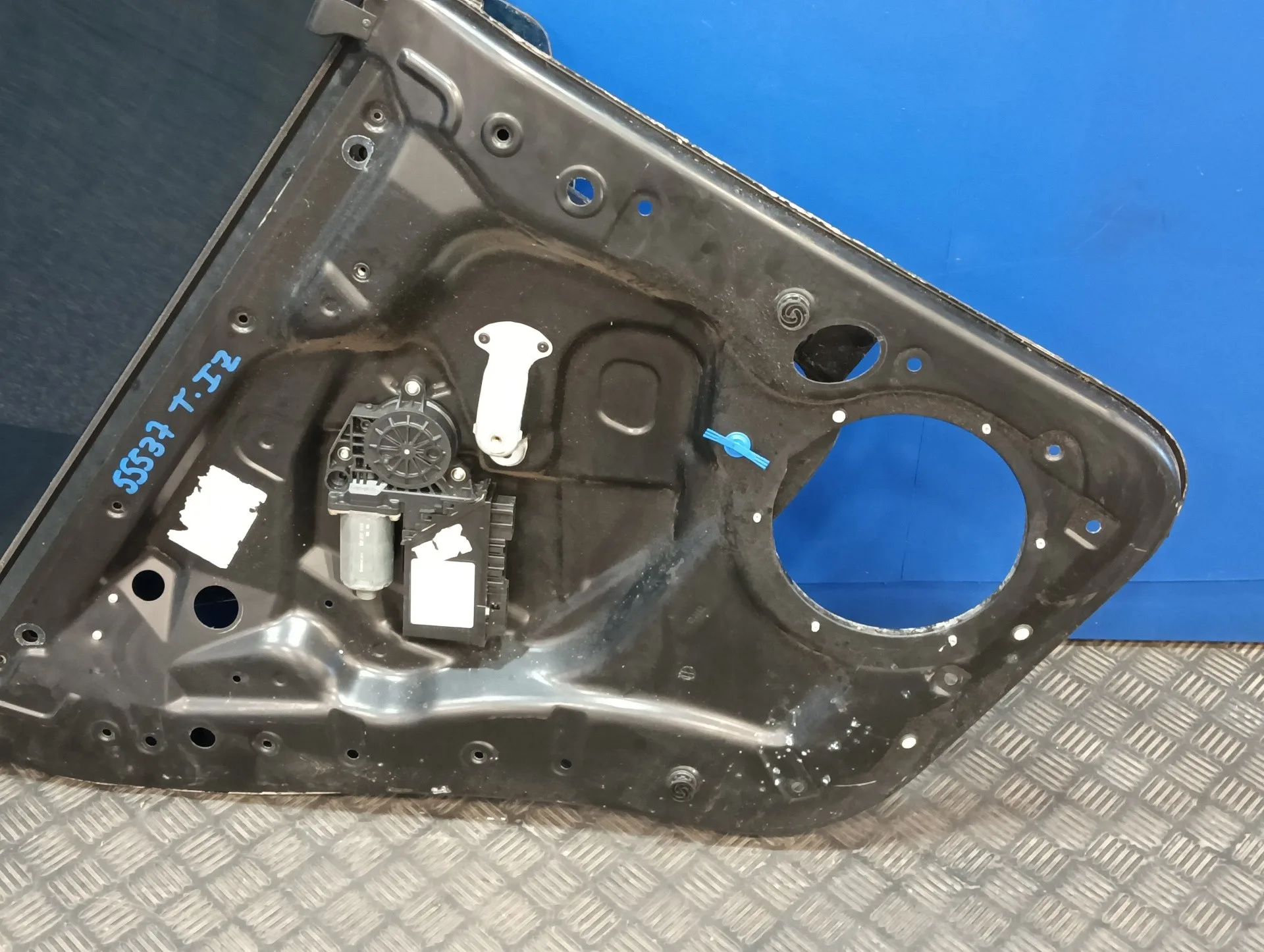 Elevalunas Trasero Izquierdo para Volkswagen Touareg (7L6)