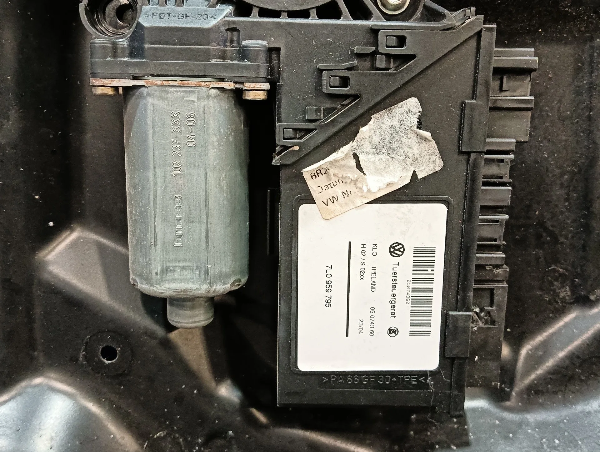 Elevalunas Trasero Izquierdo para Volkswagen Touareg (7L6)