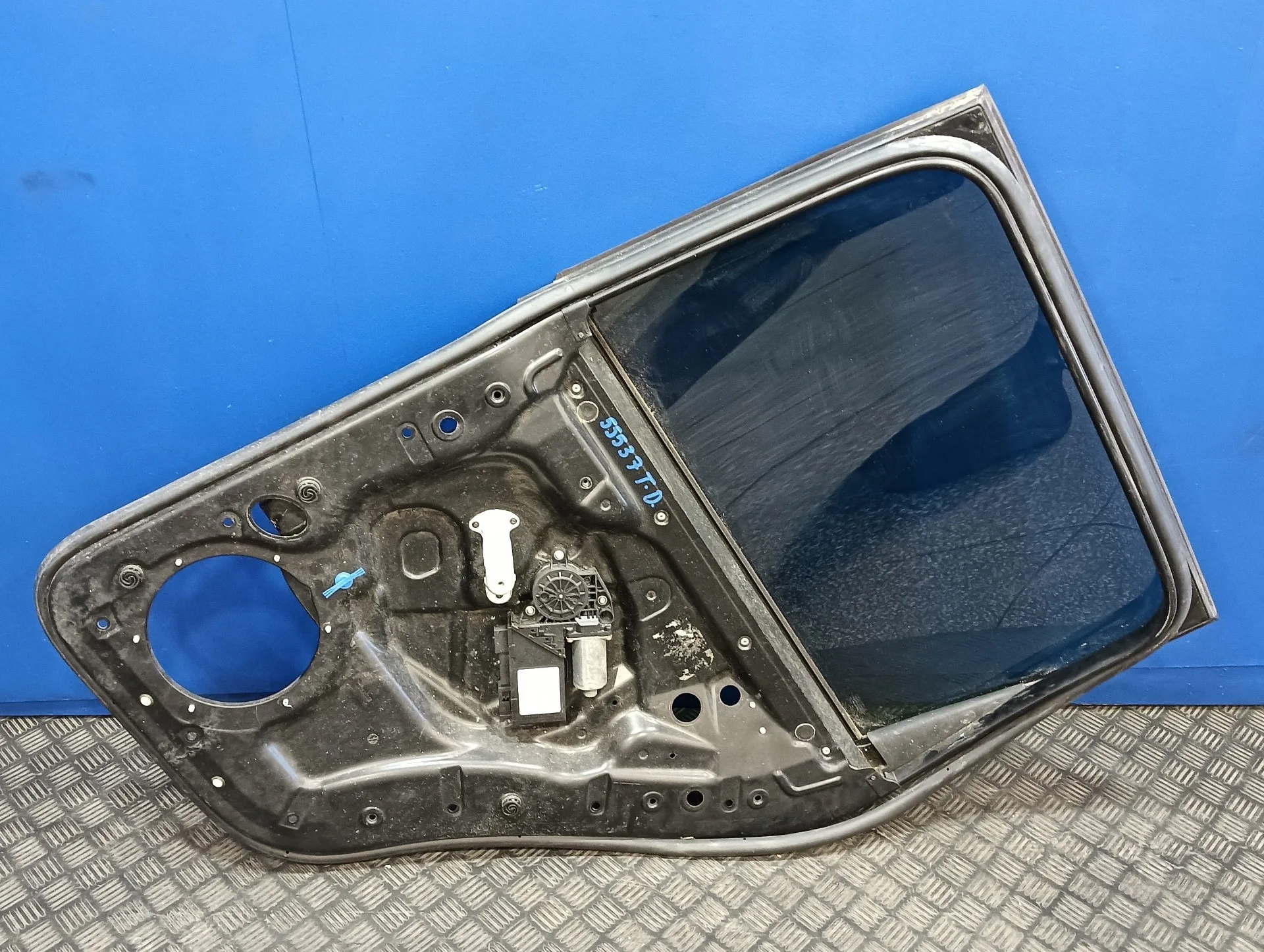 Elevalunas Trasero Derecho para Volkswagen Touareg (7L6)