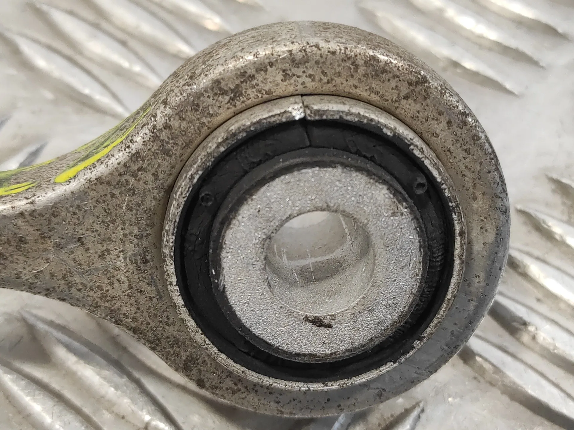 Tirante Delantero Izquierdo para Volkswagen Touareg (7L6)