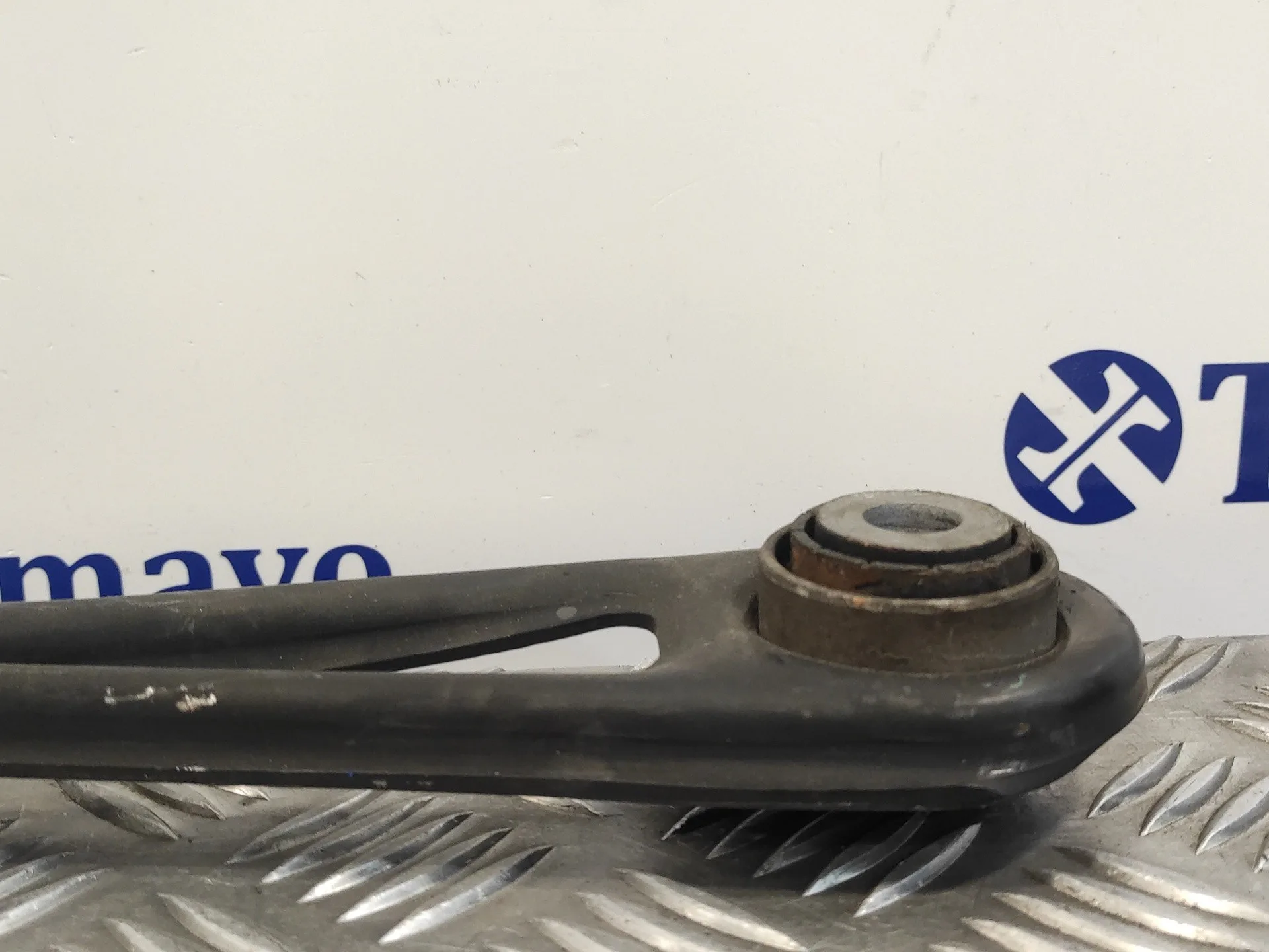 Tirante Trasero Izquierdo para Volkswagen Touareg (7L6)