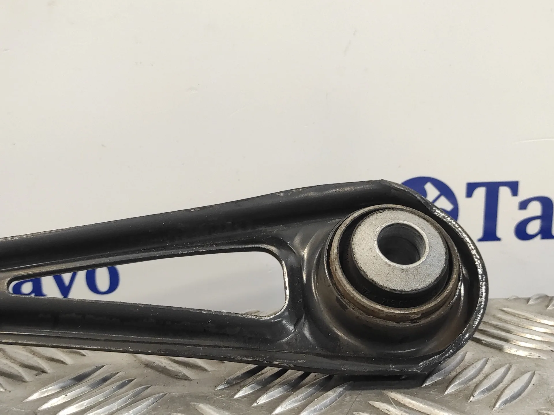 Tirante Trasero Izquierdo para Volkswagen Touareg (7L6)