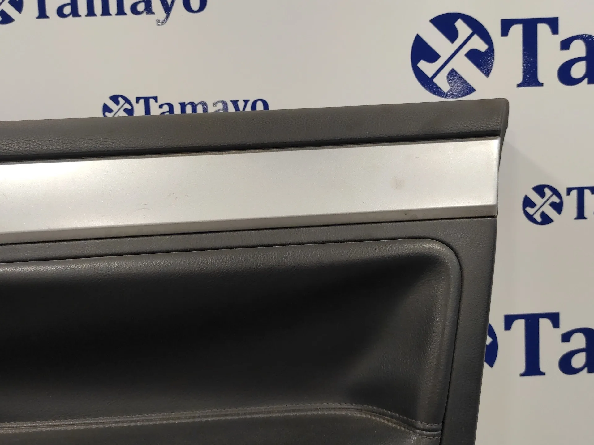 Guarnecido Puerta Delantera Derecha para Volkswagen Touareg (7L6)