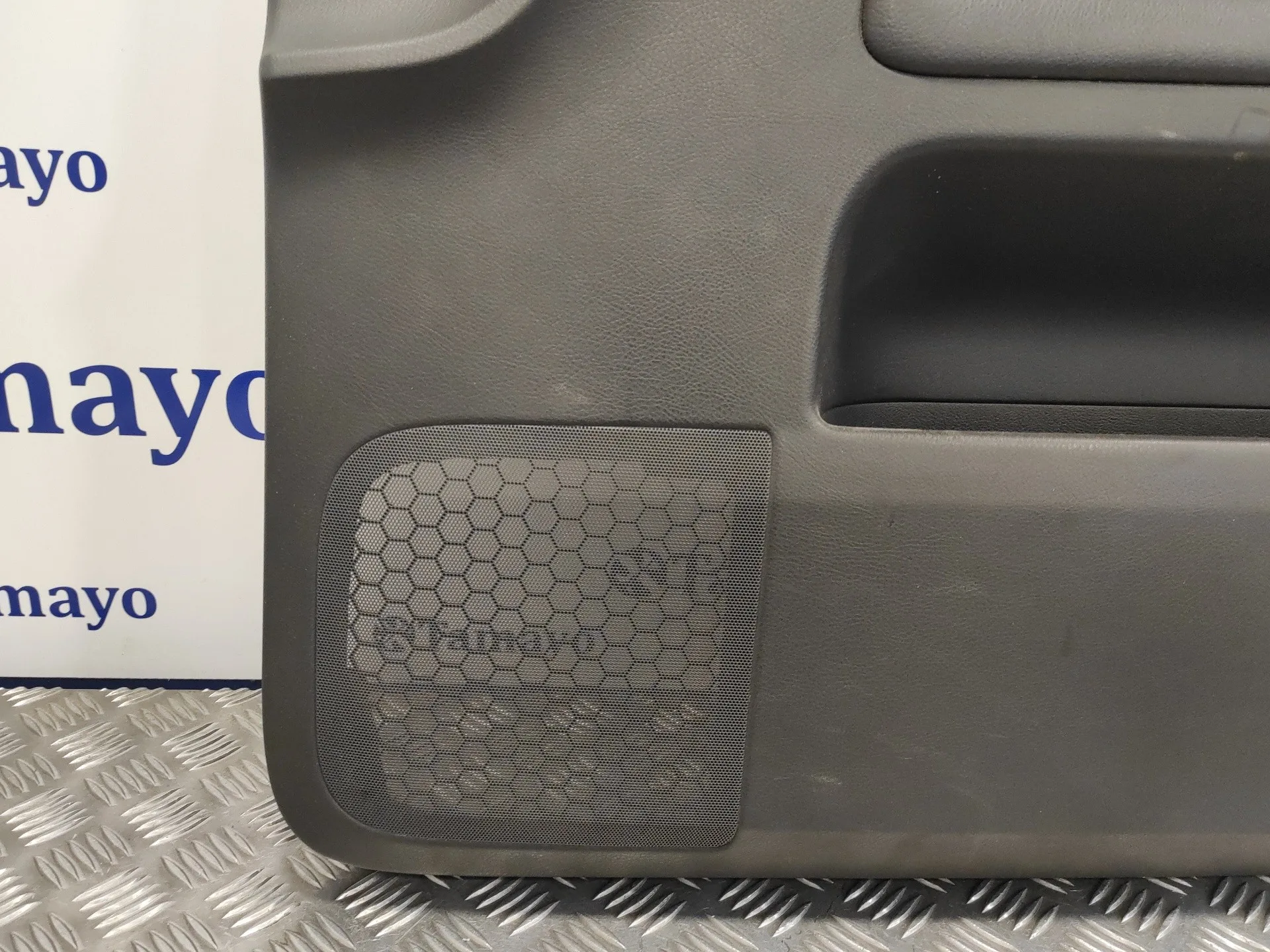 Guarnecido Puerta Delantera Derecha para Volkswagen Touareg (7L6)