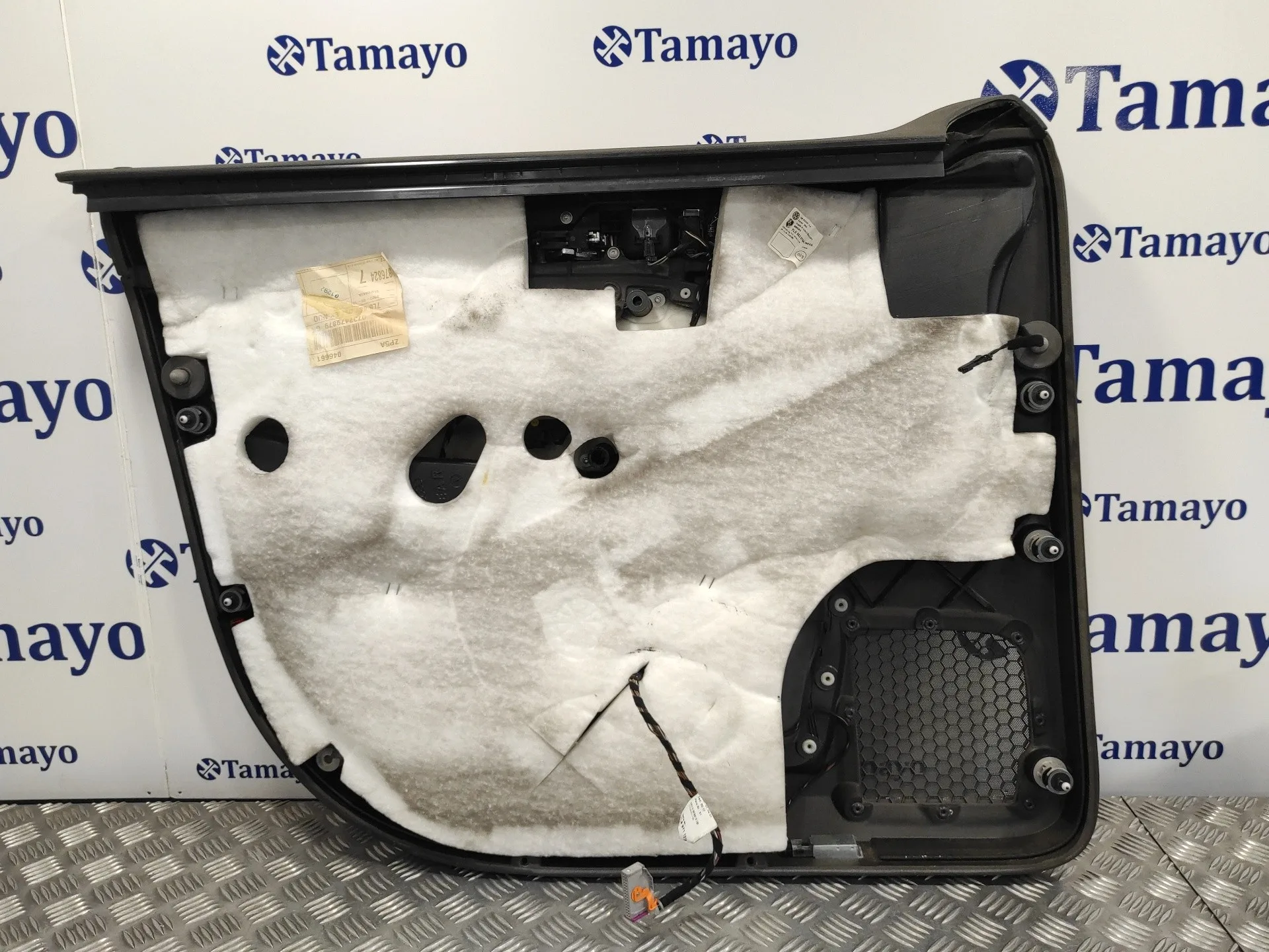 Guarnecido Puerta Delantera Derecha para Volkswagen Touareg (7L6)