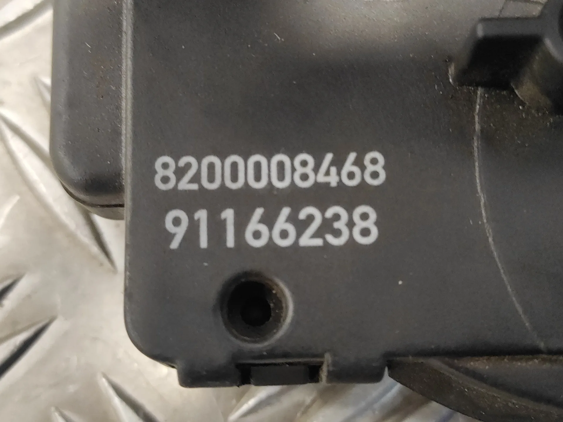 Cerradura Puerta Trasera Izquierda para Renault Trafic Caja Cerrada (Ab 4.01)