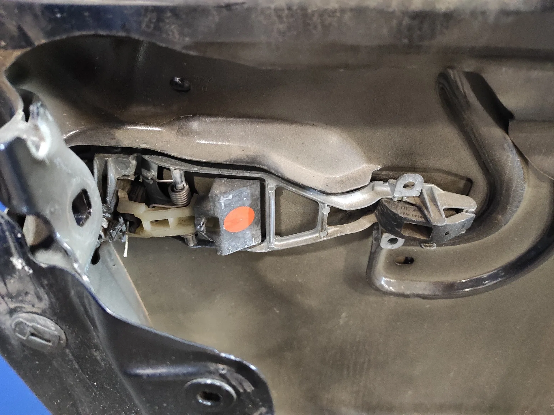 Puerta Delantera Izquierda para Volkswagen Touareg (7L6)