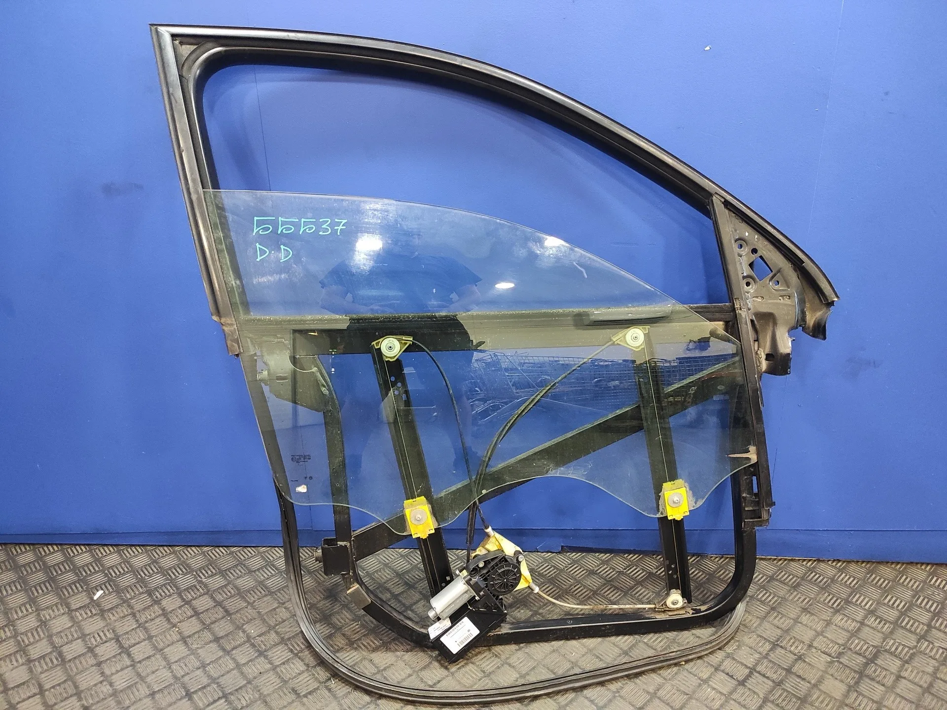 Elevalunas Delantero Derecho para Volkswagen Touareg (7L6)