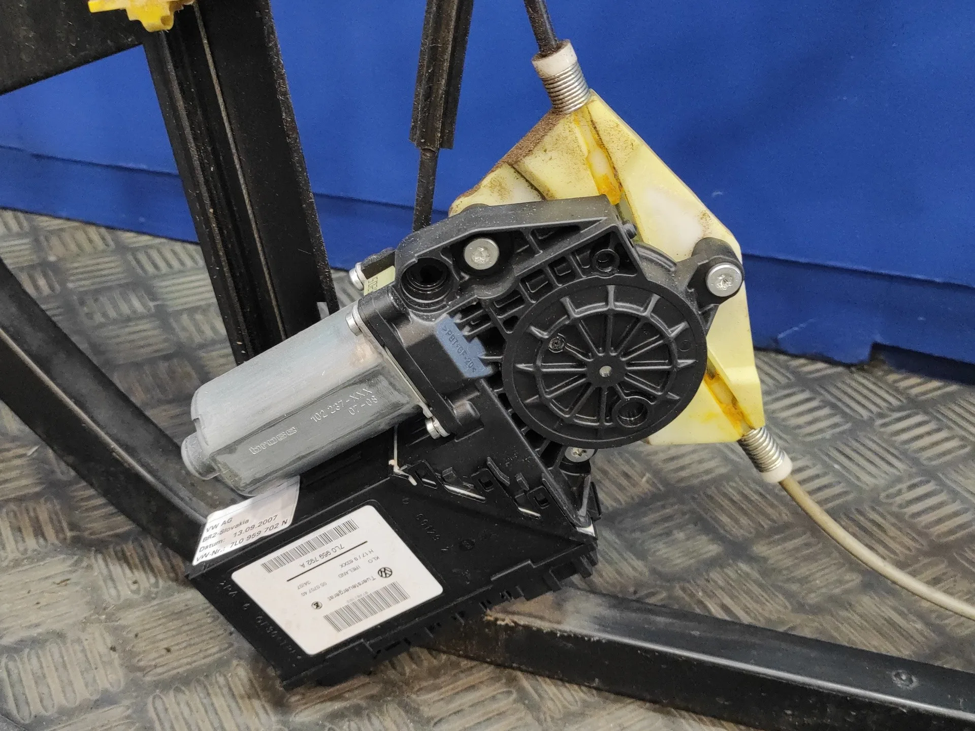 Elevalunas Delantero Derecho para Volkswagen Touareg (7L6)