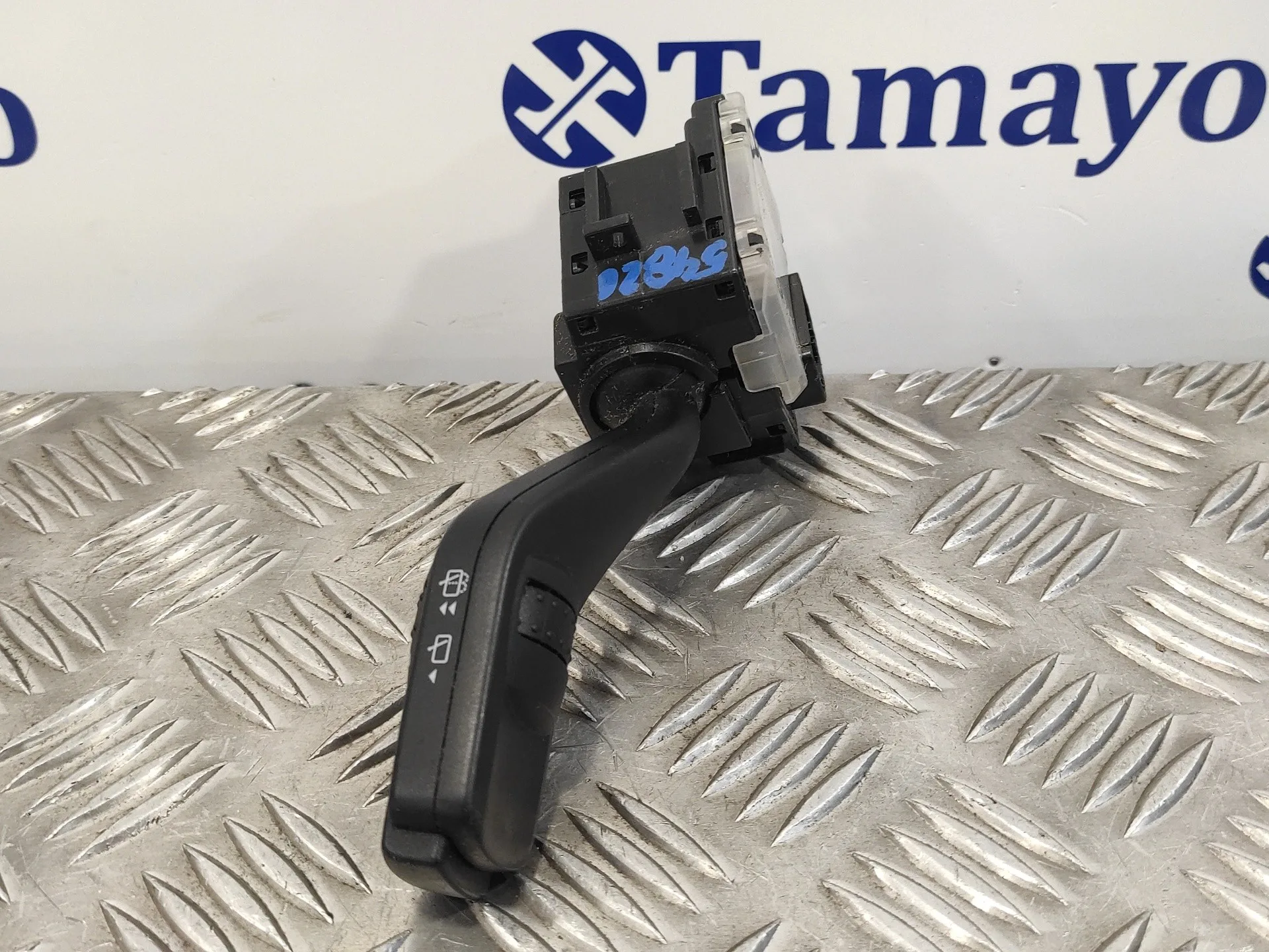 Mando Limpia para Ford Focus Berlina (Cap)