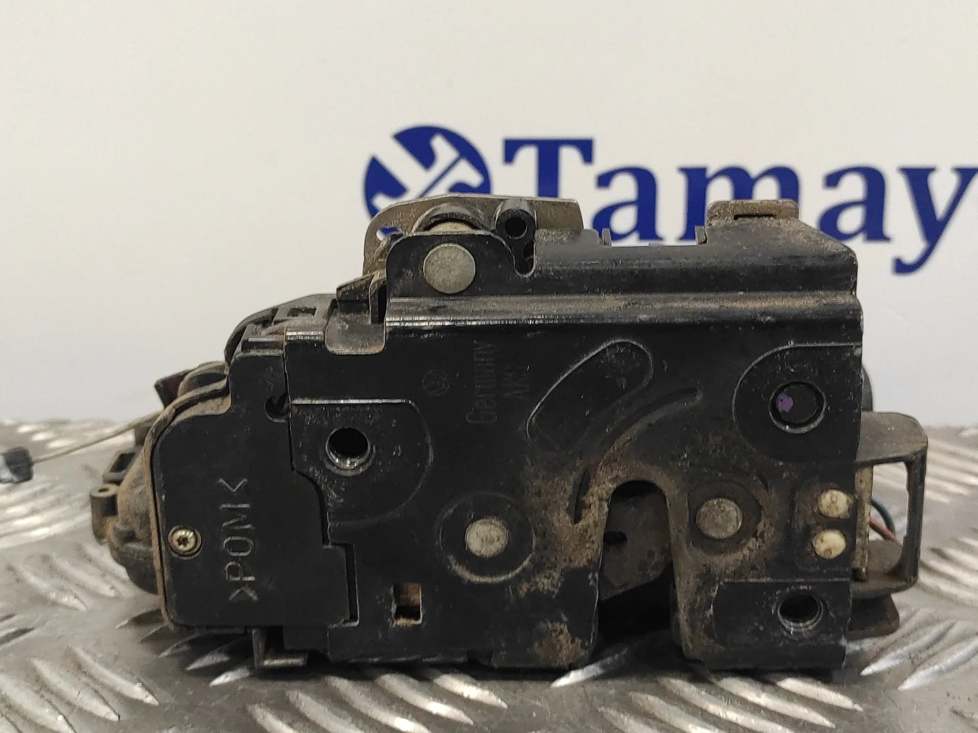 Cerradura Puerta Delantera Derecha para Volkswagen New Beetle (9C1/1C1)