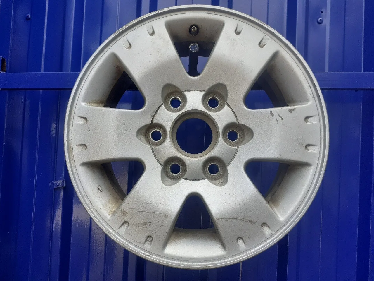Llanta para Mitsubishi Montero (V60/V70)