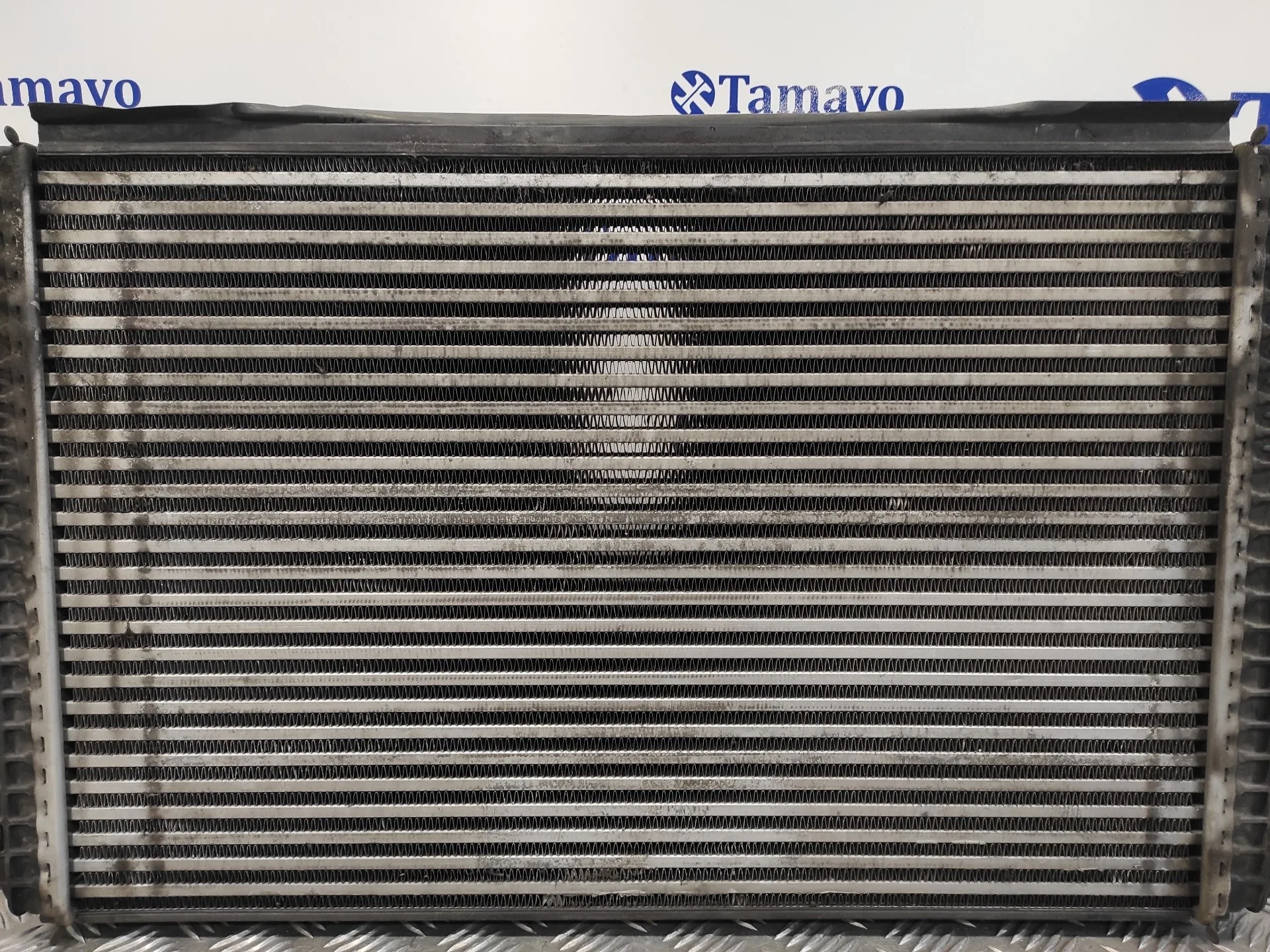Intercooler para Volkswagen Golf V Berlina (1K1)