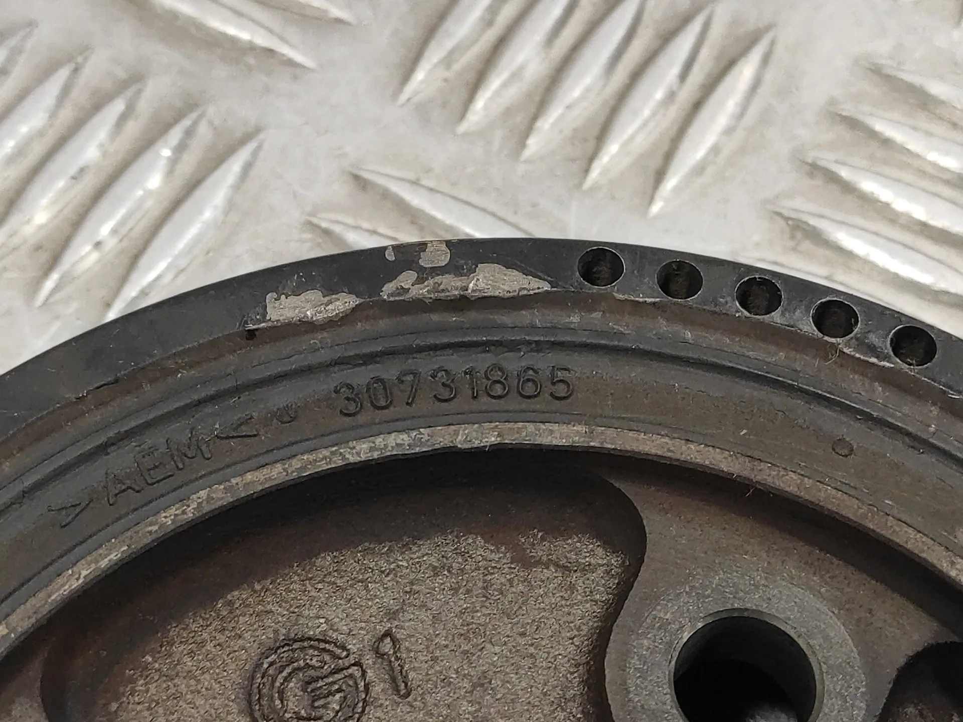 Polea Ciguenal para Volvo Xc90
