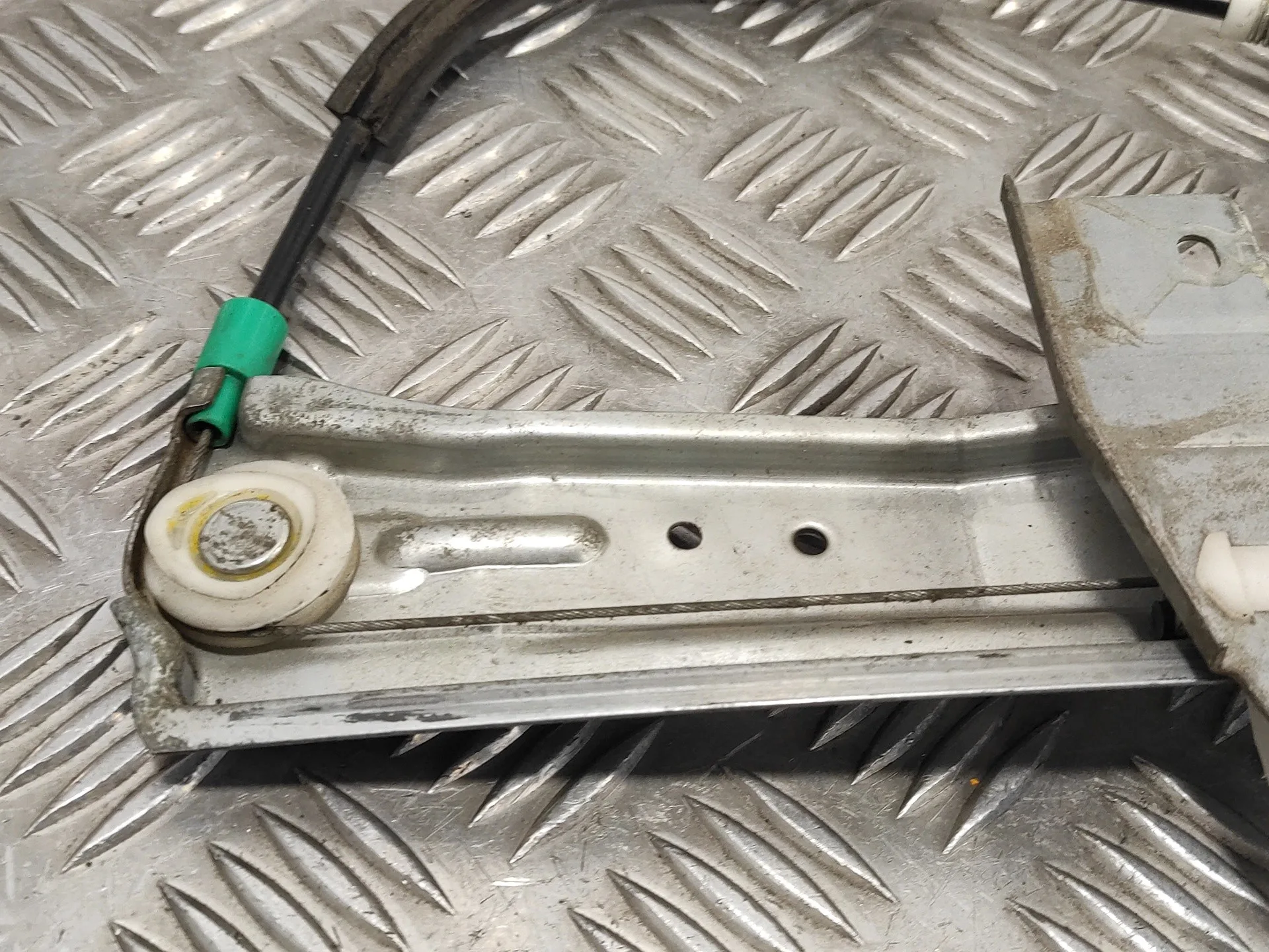 Elevalunas Delantero Izquierdo para Peugeot 407