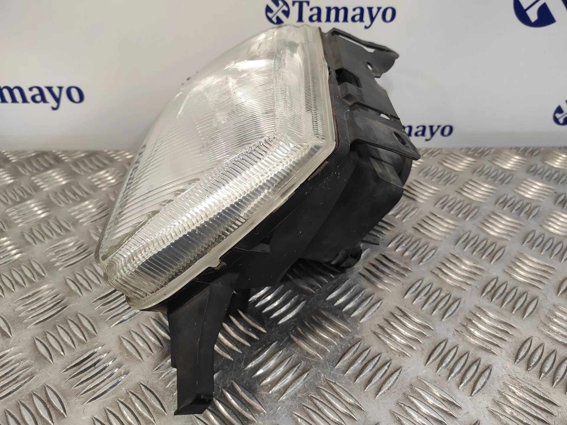 Faro Derecho para Citroën Saxo