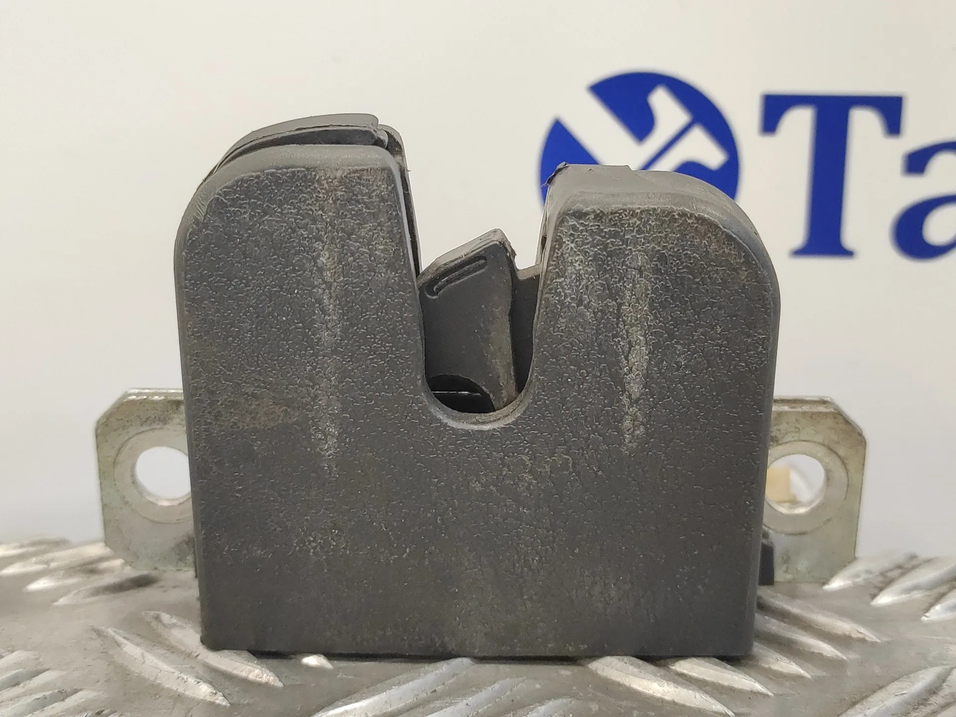 Cerradura Maletero / Porton para Seat Ibiza (6L1)