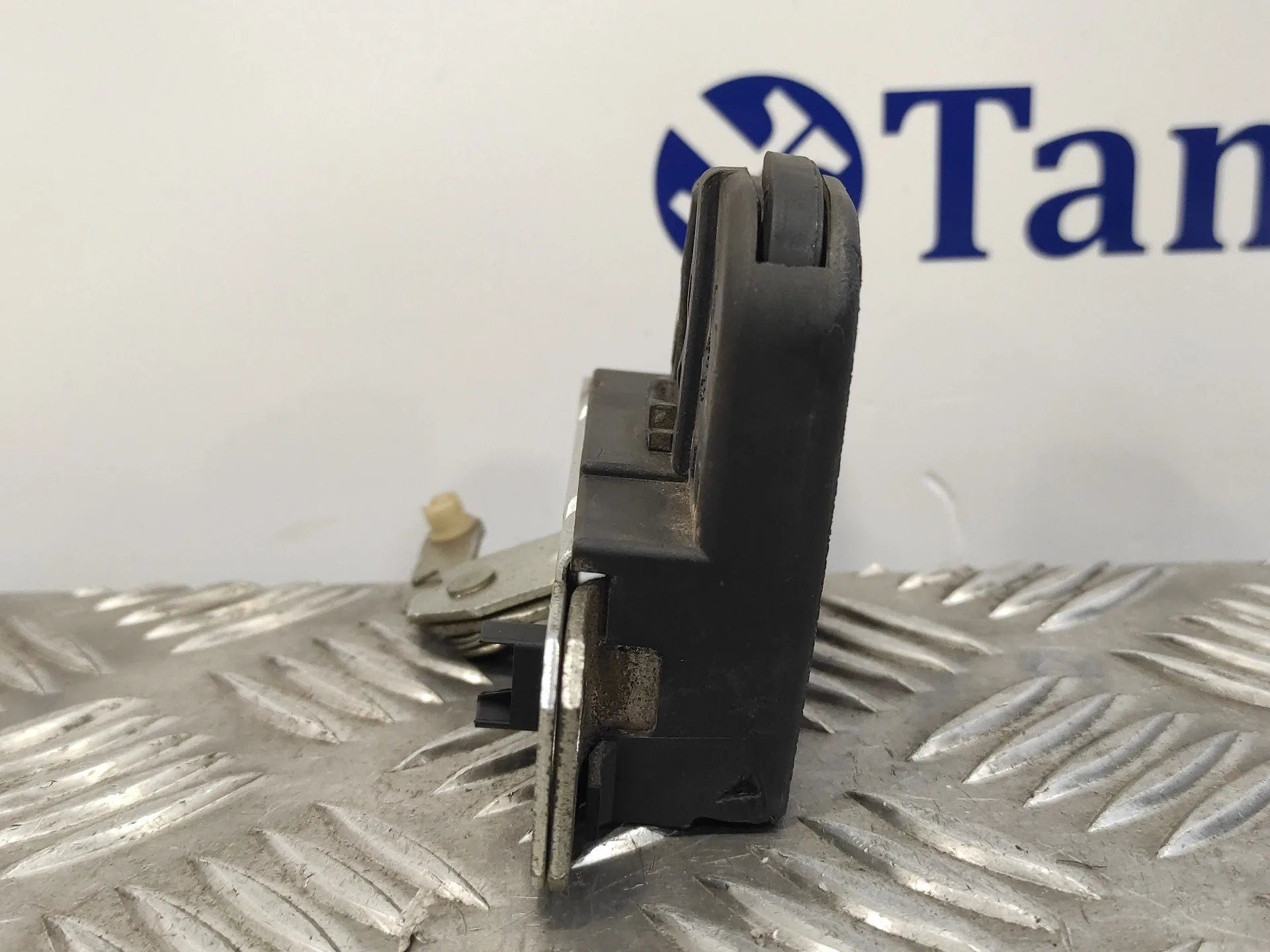 Cerradura Maletero / Porton para Seat Ibiza (6L1)