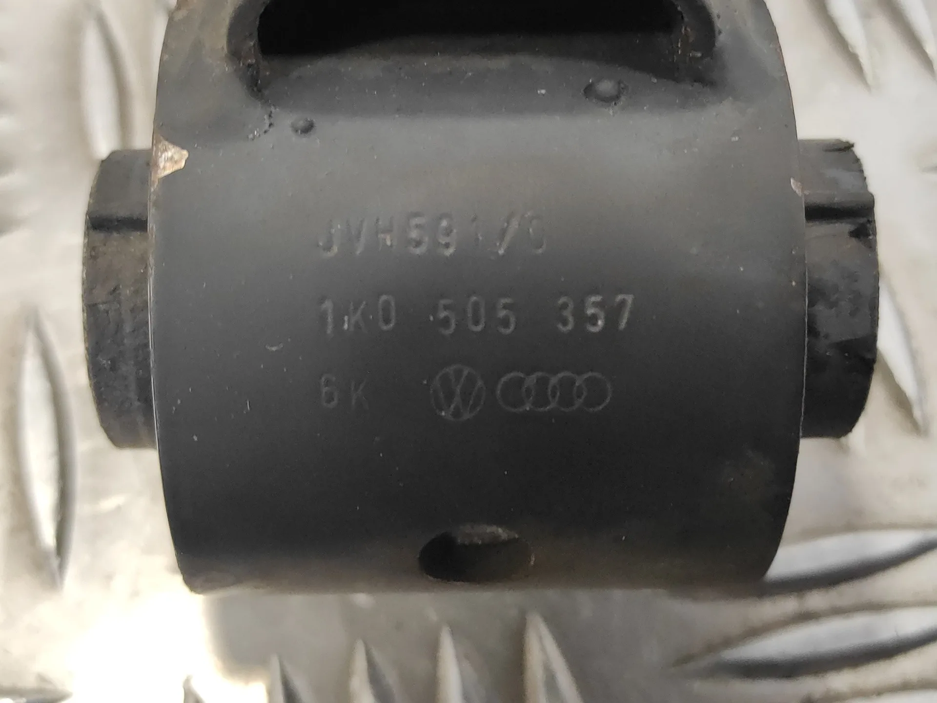 Brazo Suspension Inferior Trasero Derecho para Volkswagen Golf Iv Berlina (1J1)