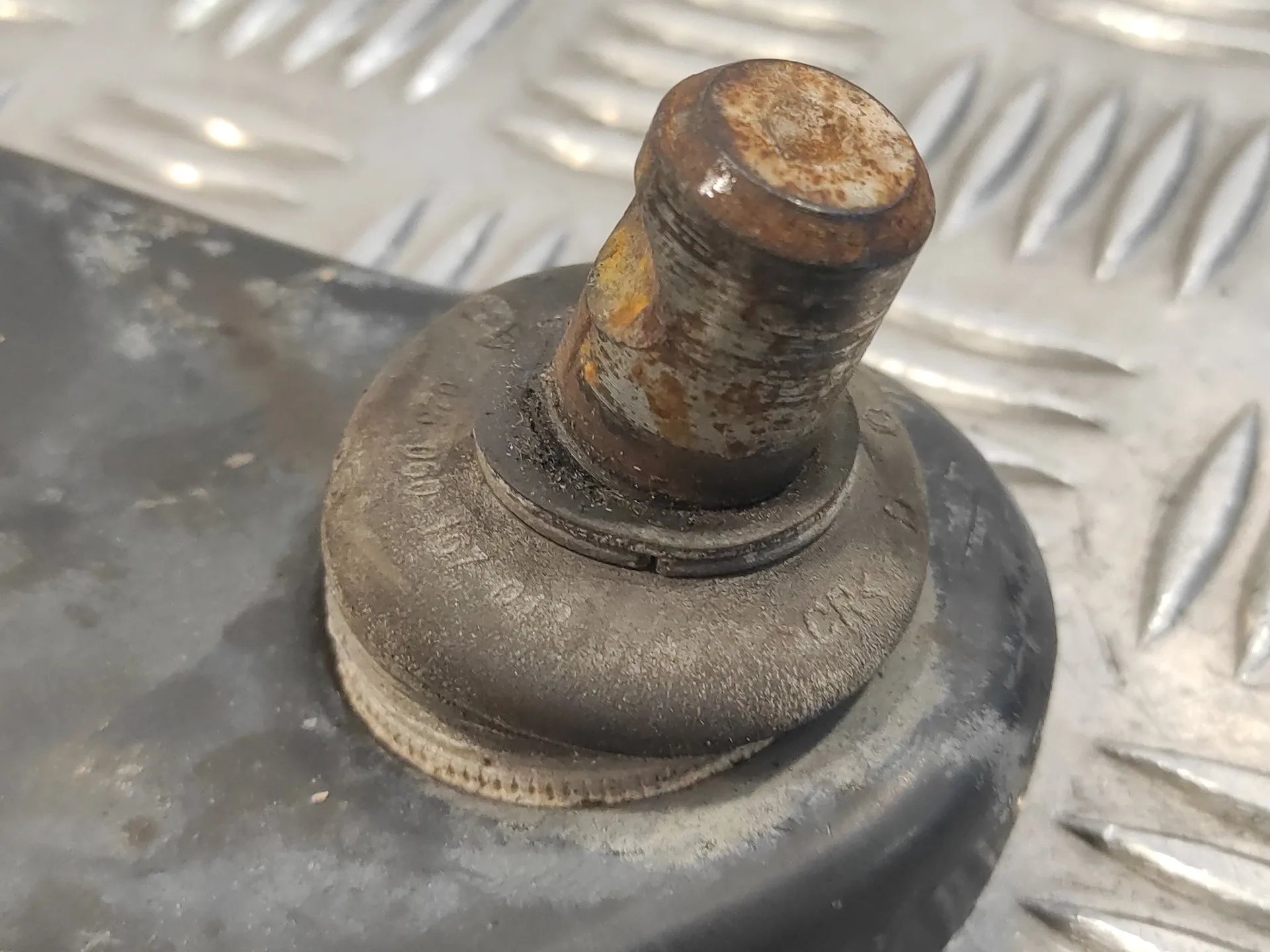 Brazo Suspension Inferior Delantero Izquierdo para Dacia Sandero