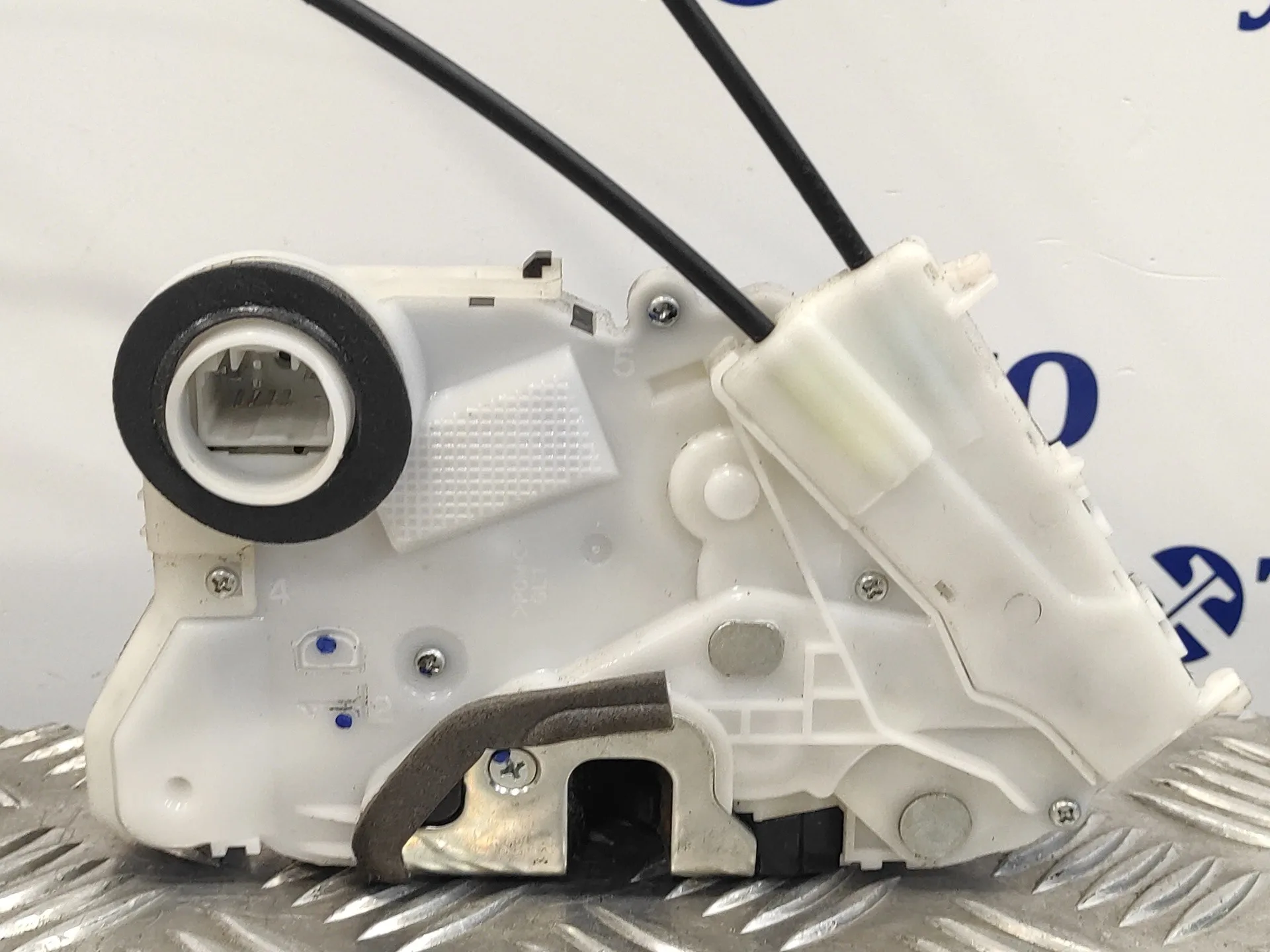 Cerradura Puerta Delantera Izquierda para Toyota Yaris