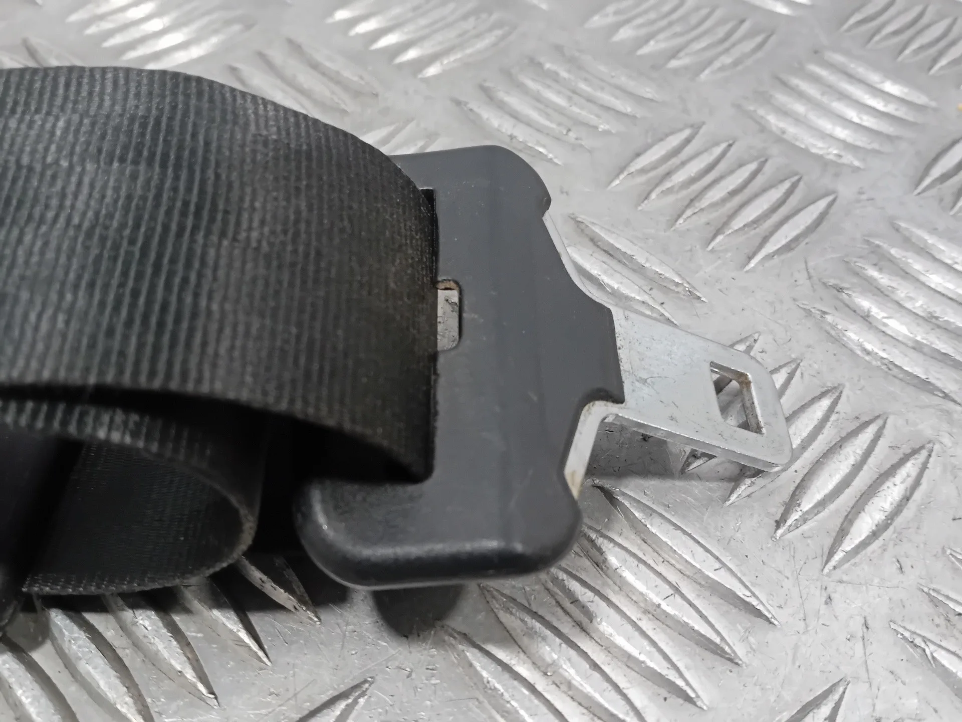 Cinturon Seguridad Trasero Izquierdo para Citroën Ds3
