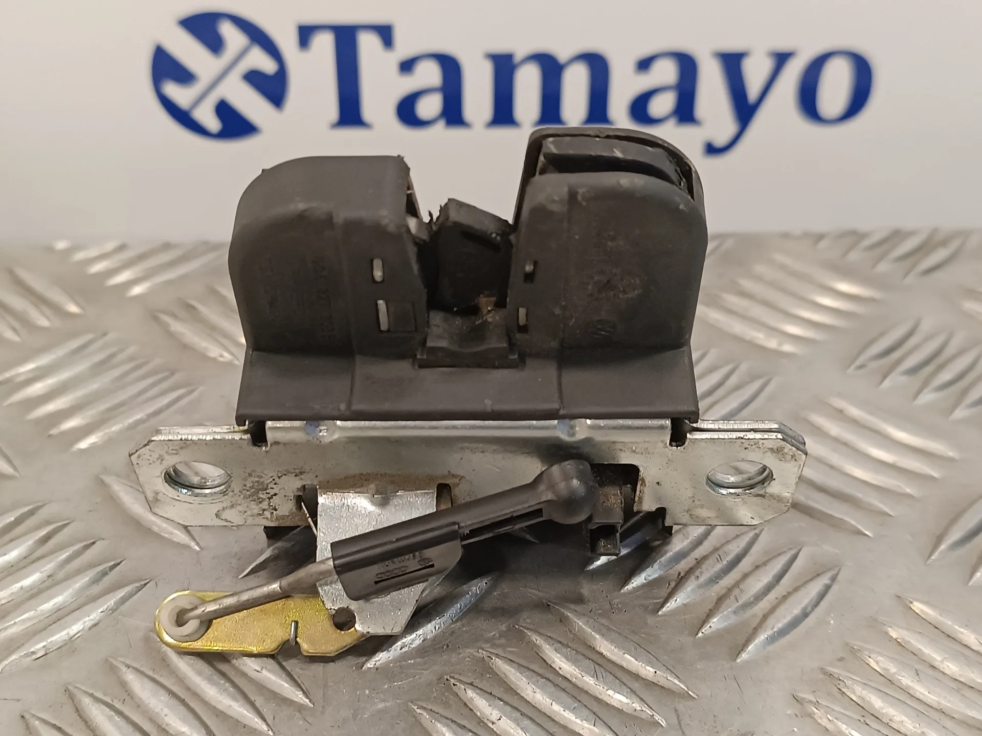 Cerradura Maletero / Porton para Volkswagen Polo (9N1)