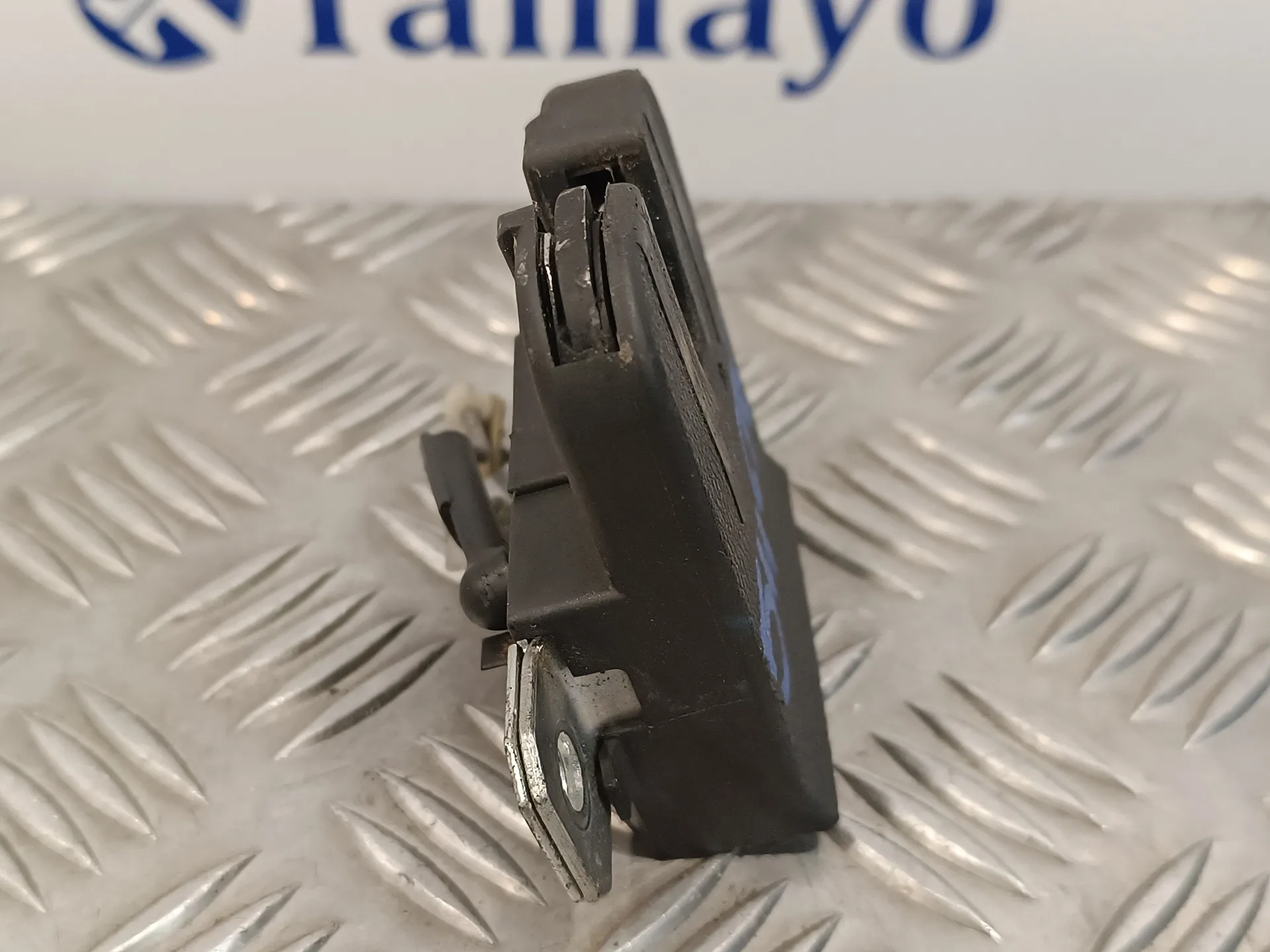 Cerradura Maletero / Porton para Volkswagen Polo (9N1)