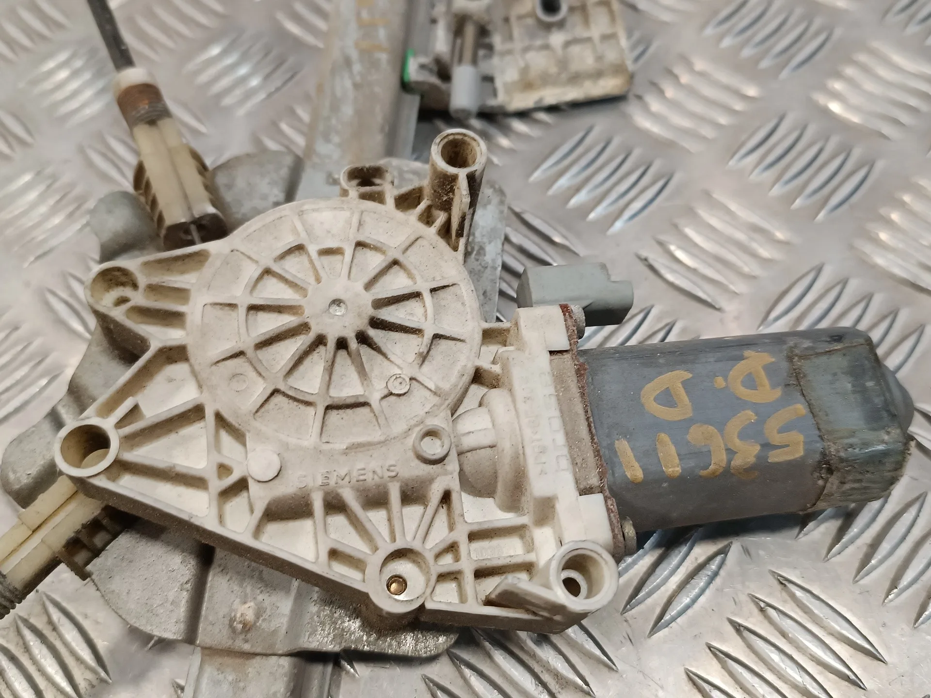 Elevalunas Delantero Derecho para Peugeot 206 Cc