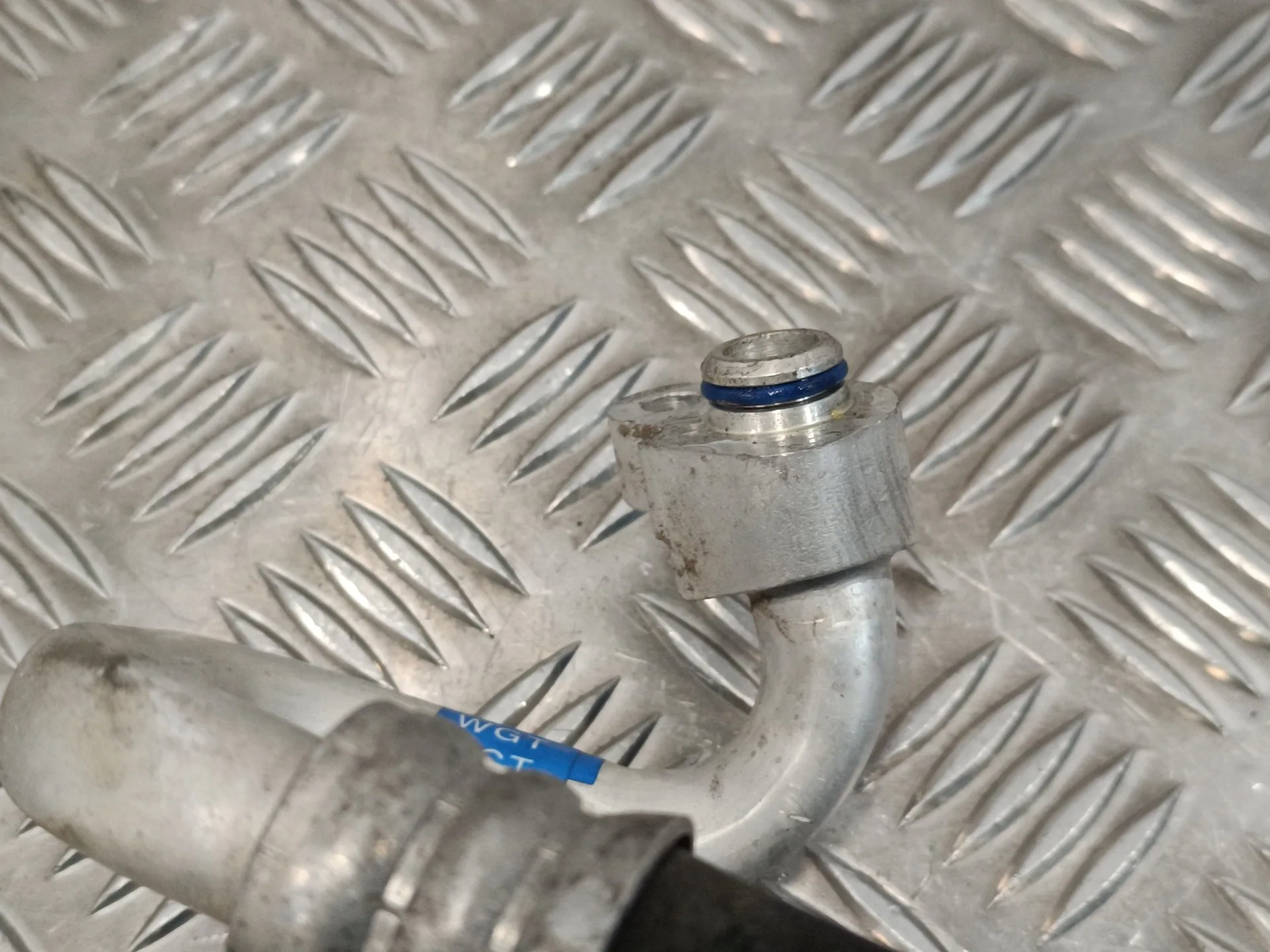 Tubo para Kia Carnival