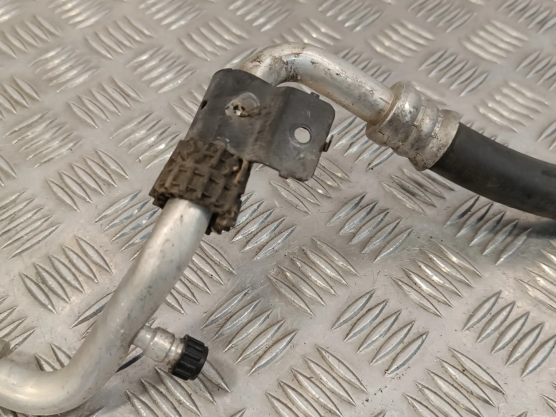 Tubo para Kia Carnival