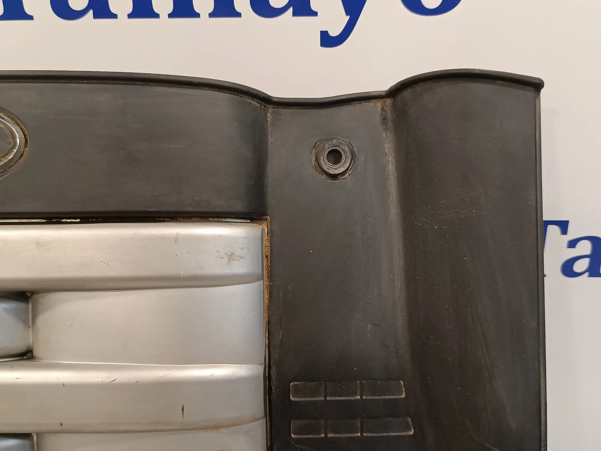 Tapa Motor para Kia Carnival