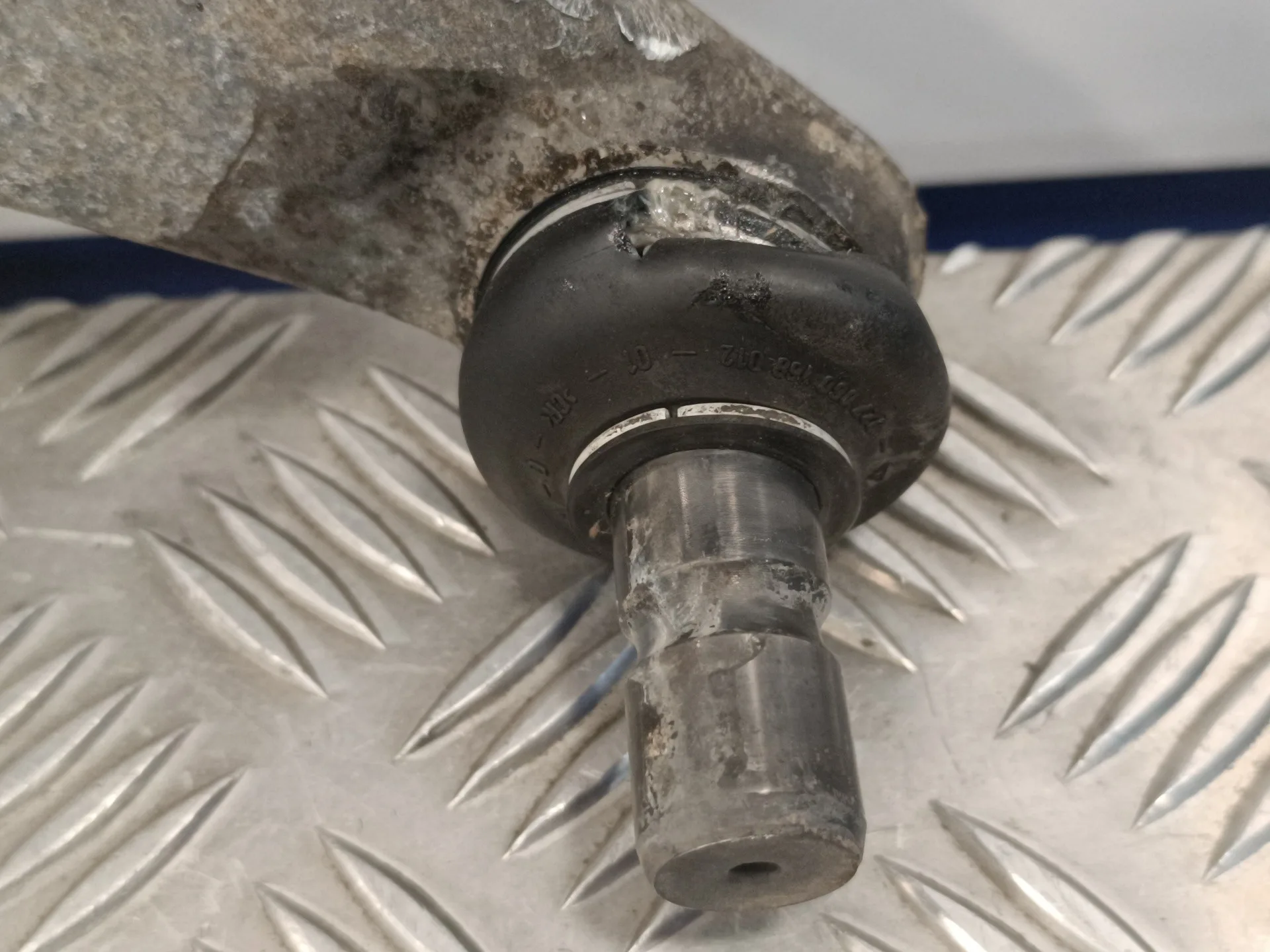 Brazo Suspension Inferior Delantero Derecho para Opel Astra J Lim.