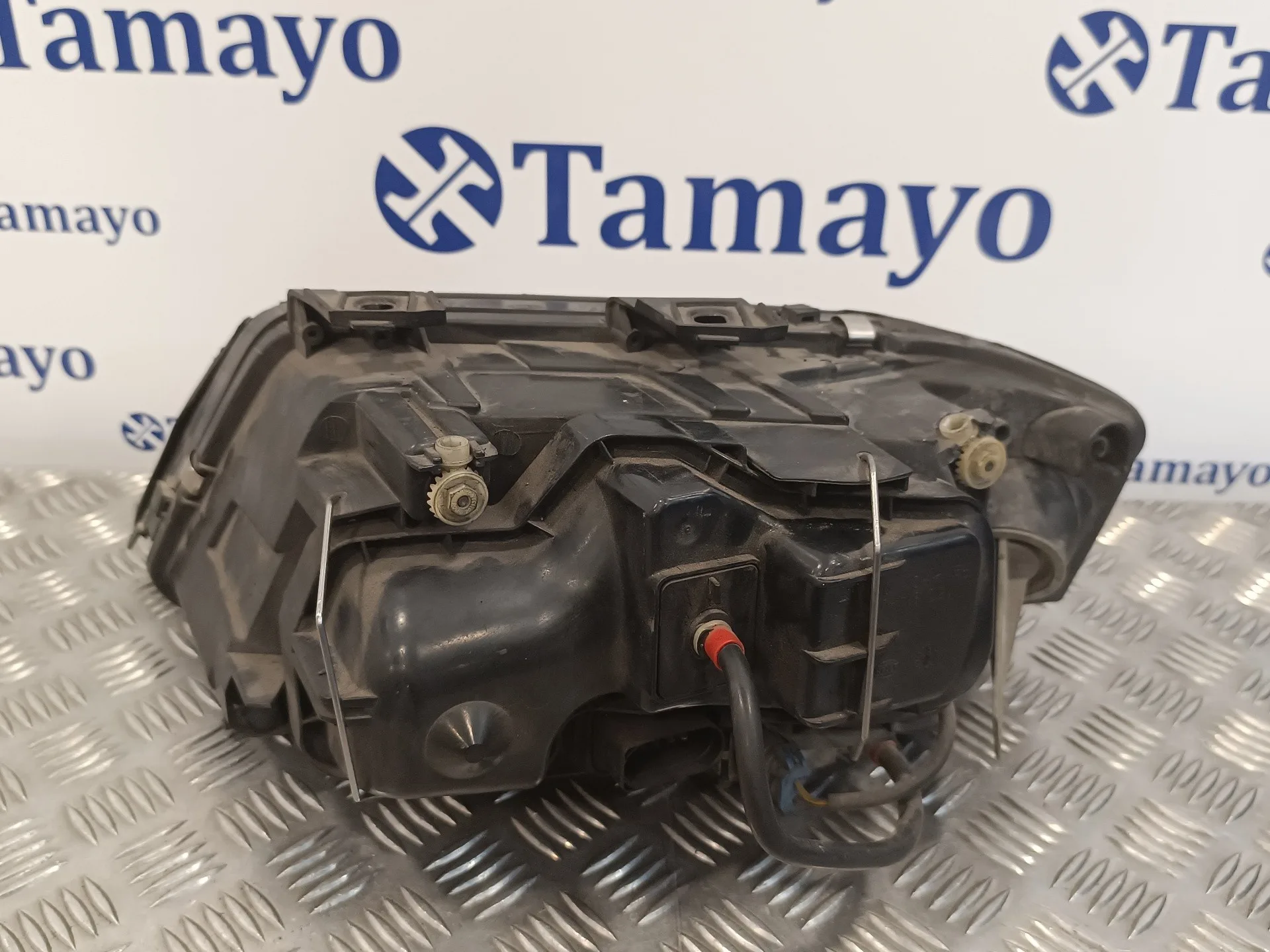 Faro Derecho para Audi Allroad Quattro (4B5)