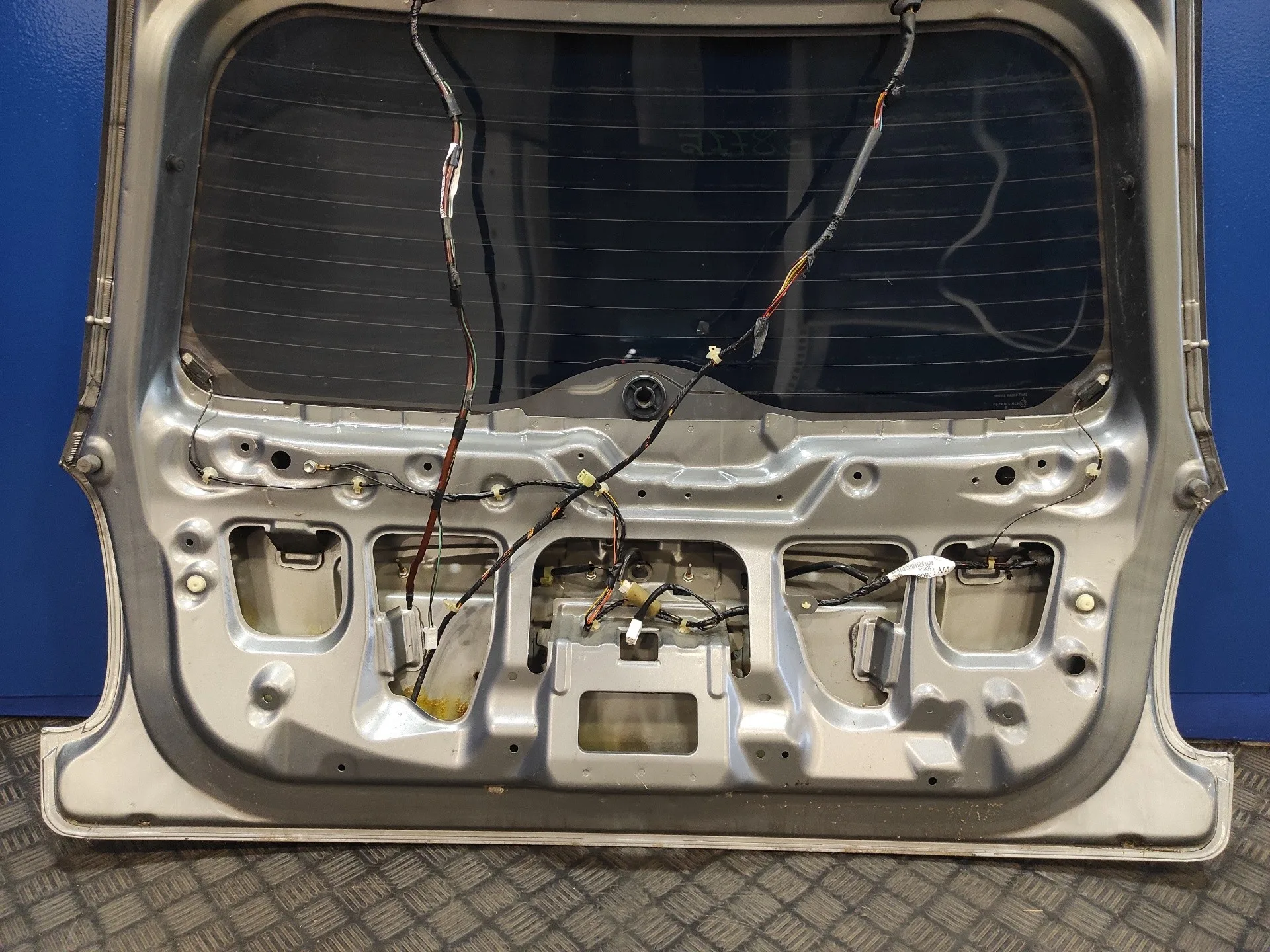 Porton Trasero para Suzuki Sx4 Rw (Ey)