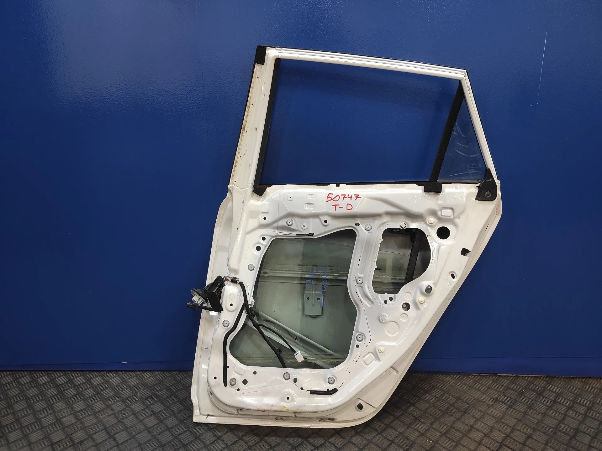 Puerta Trasera Derecha para Mazda 3 Lim. (Bl)