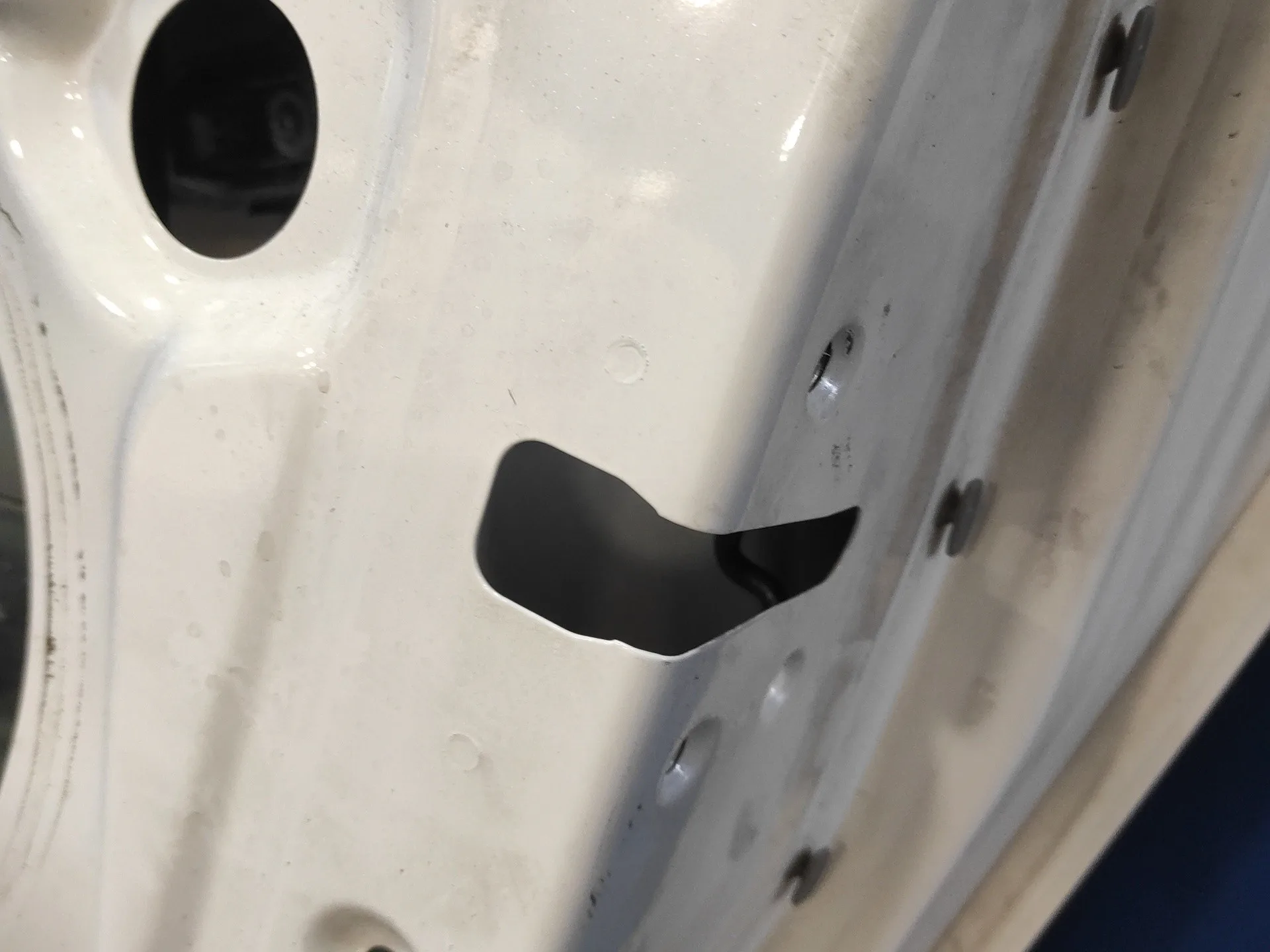 Puerta Trasera Derecha para Mazda 3 Lim. (Bl)