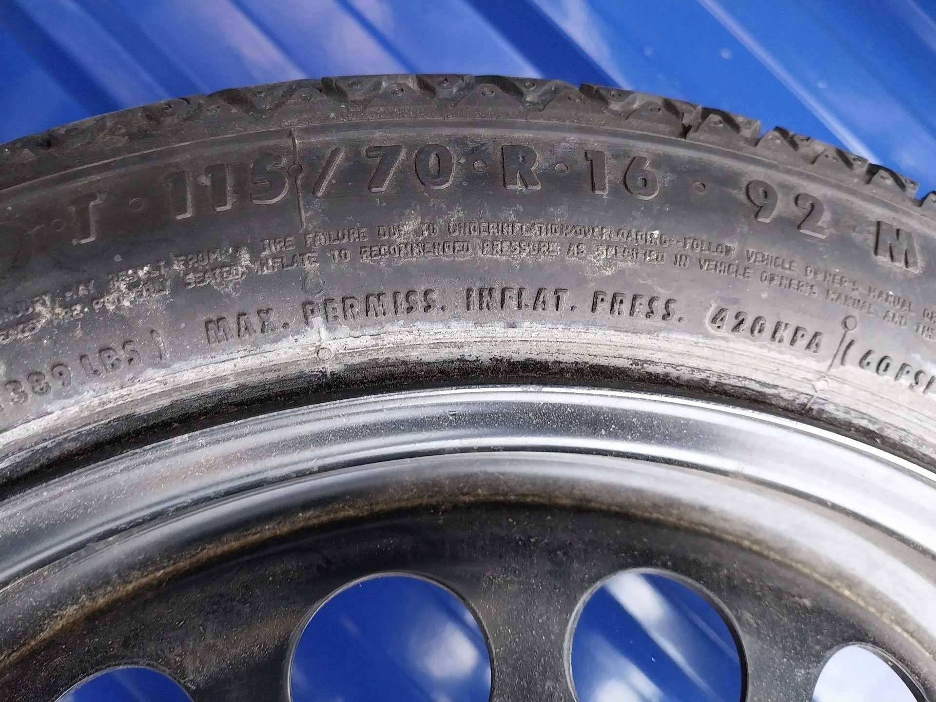 Neumatico Repuesto para Opel Astra J Lim.