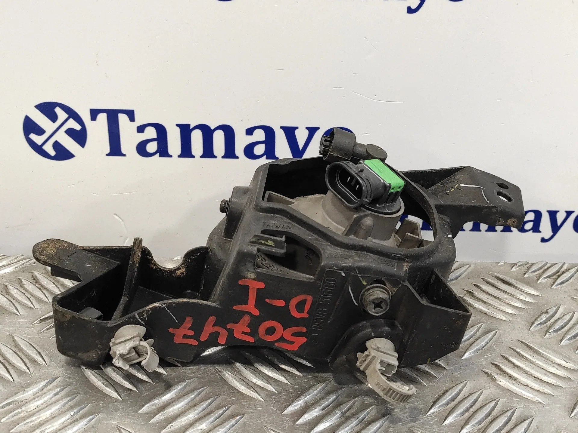 Faro Antiniebla Derecho para Mazda 3 Lim. (Bl)